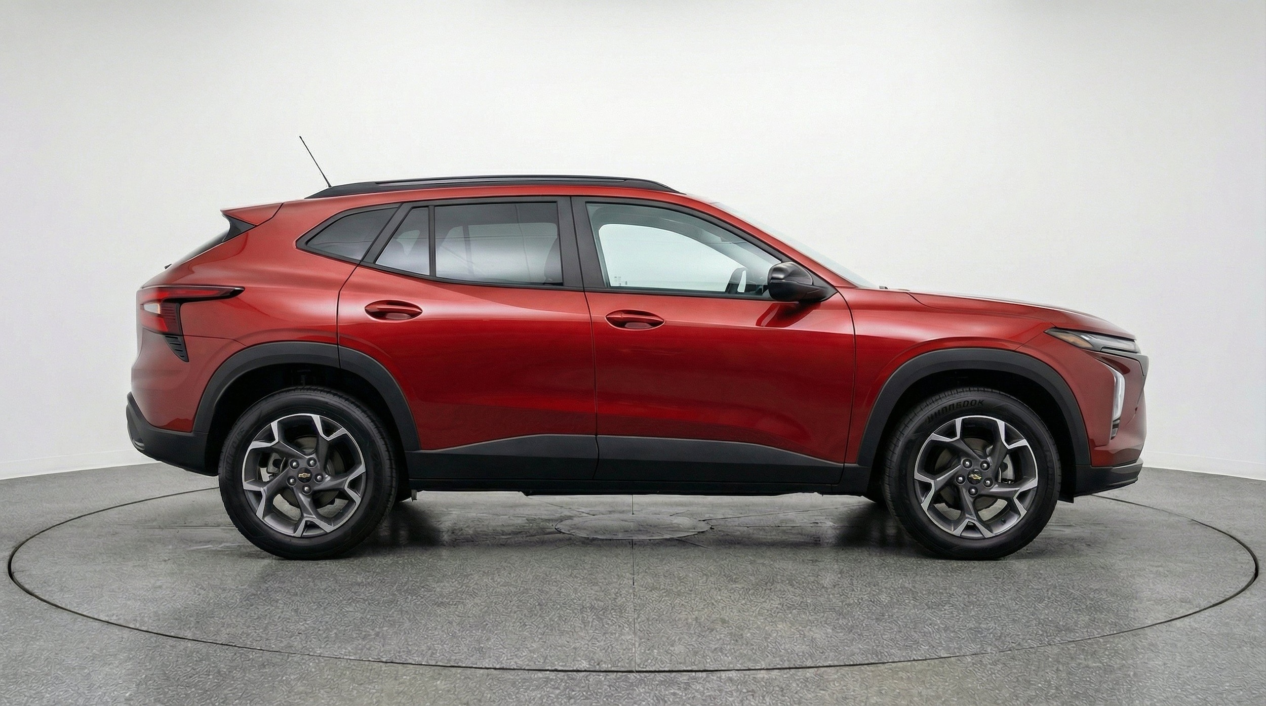 Thumbnail: 2025 Chevrolet Trax - 11