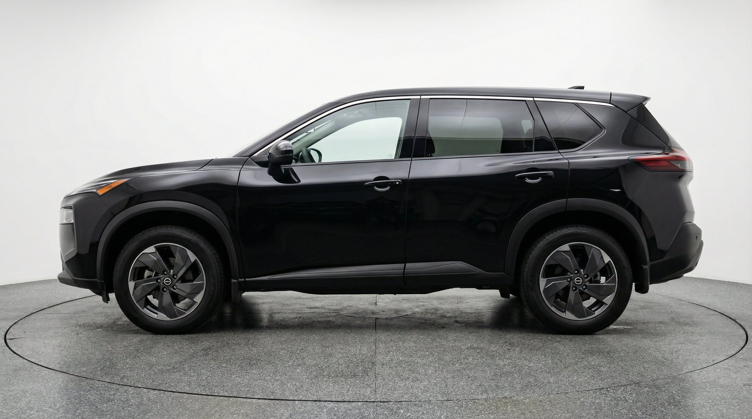 Thumbnail: 2025 Nissan Rogue - 5