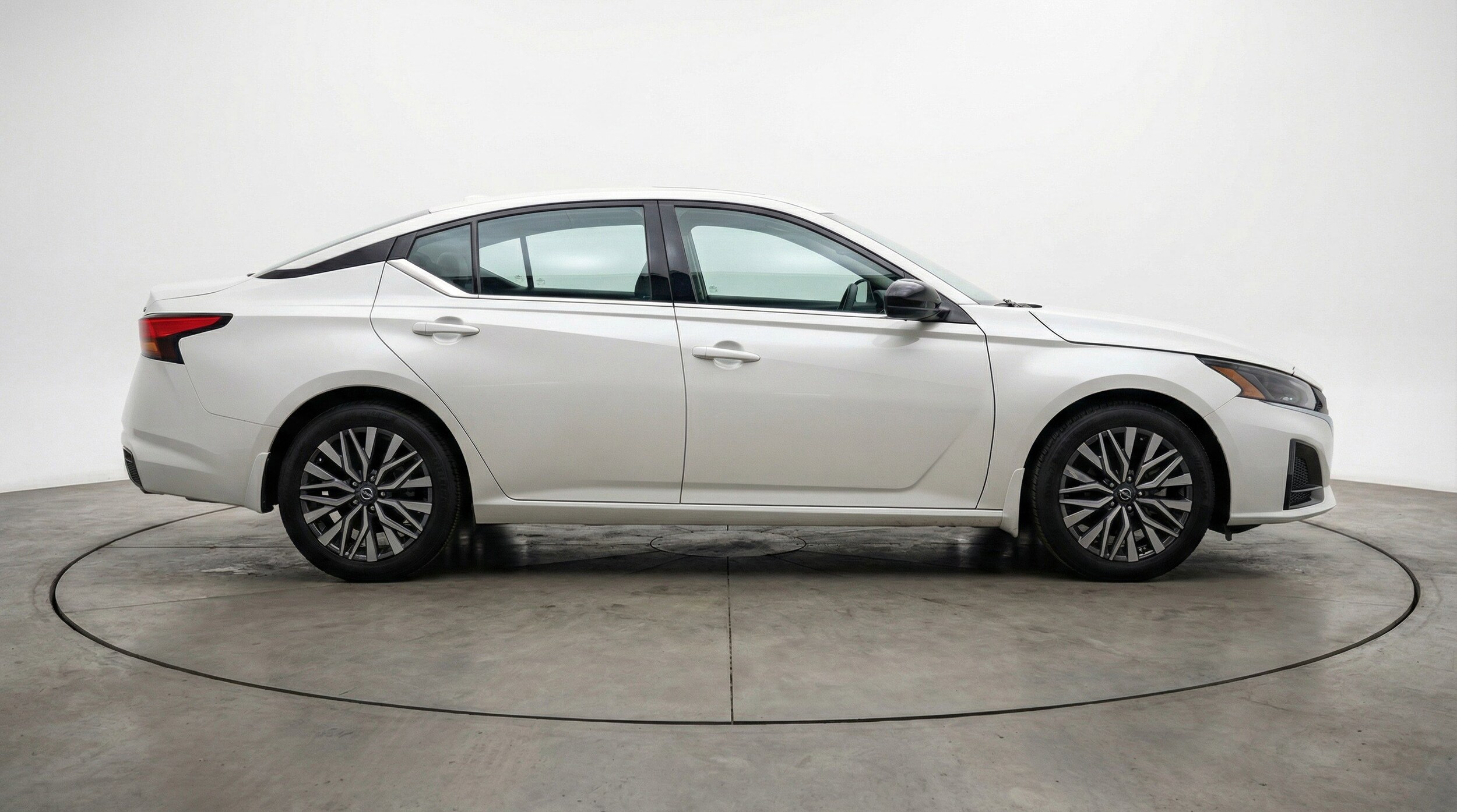 Thumbnail: 2025 Nissan Altima - 11