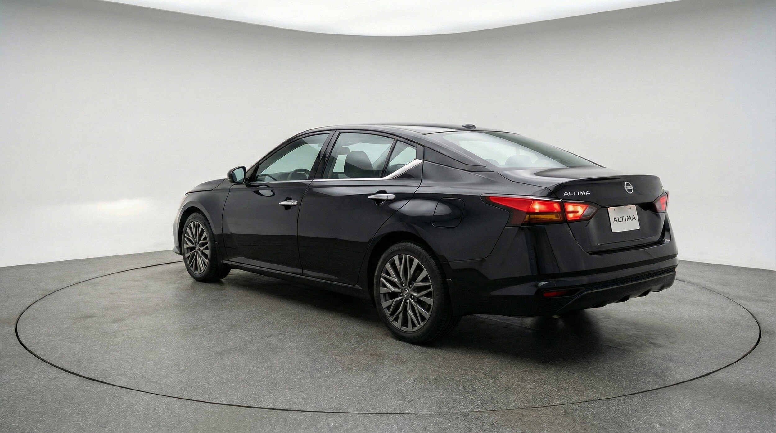 Thumbnail: 2025 Nissan Altima - 6