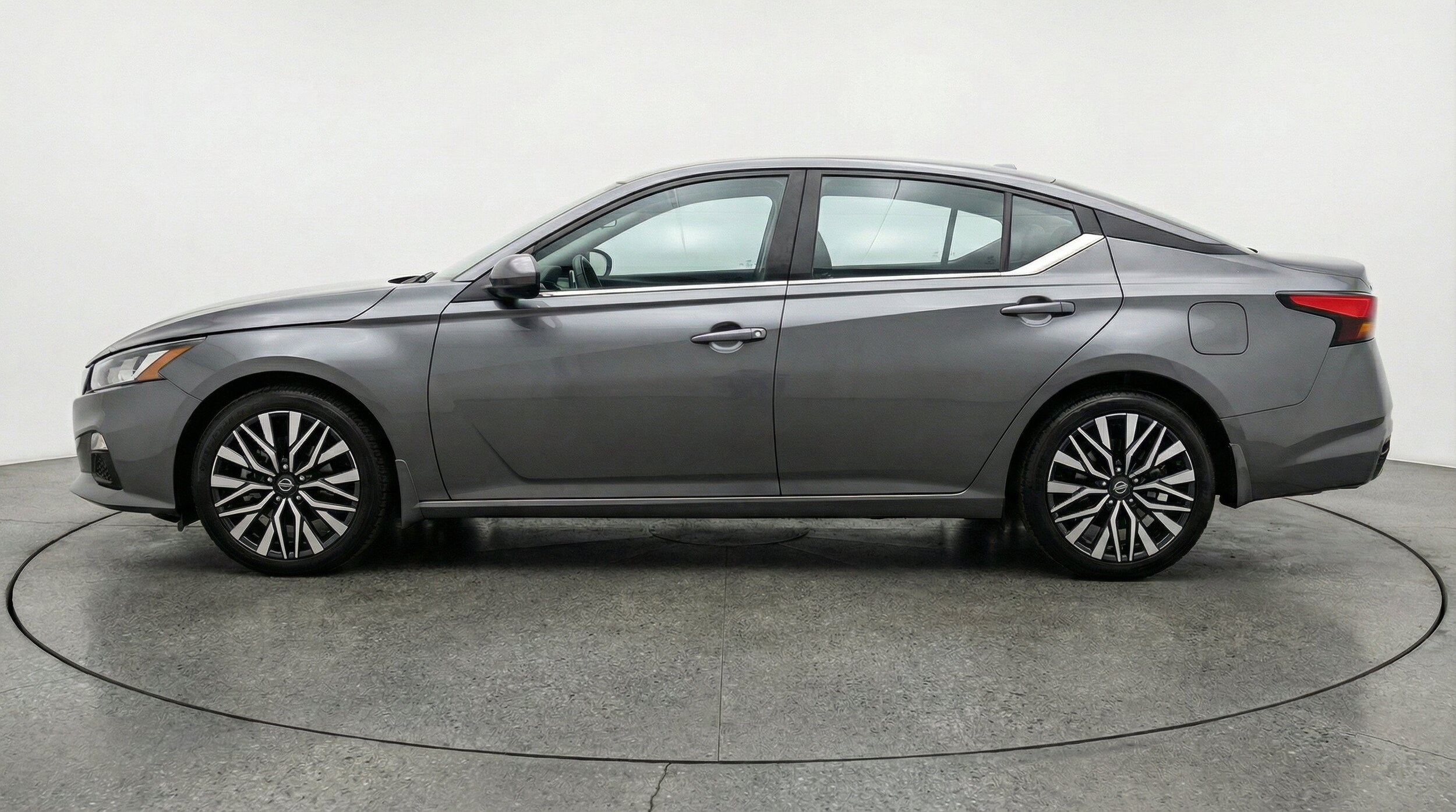 Thumbnail: 2025 Nissan Altima - 5