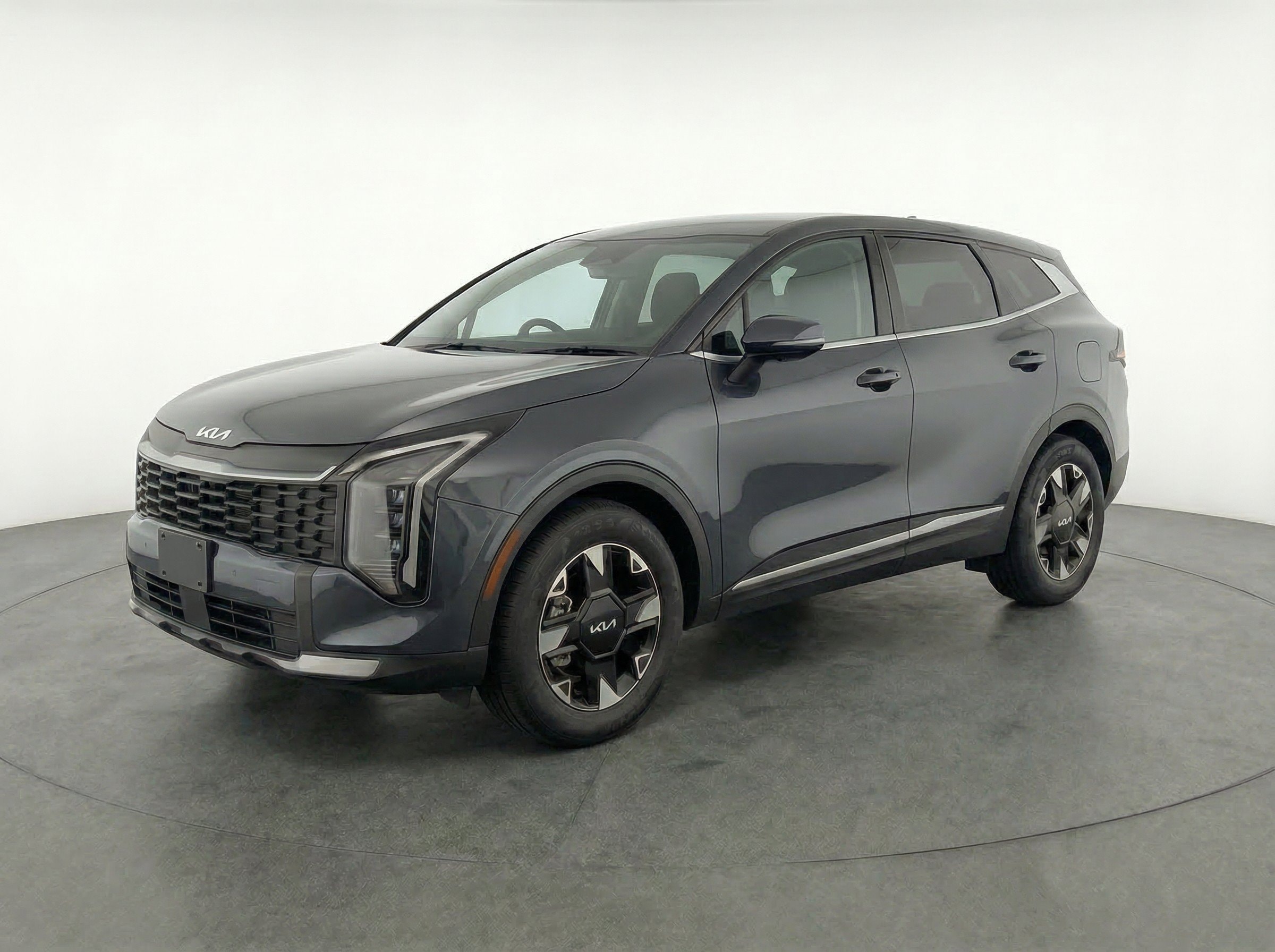 Thumbnail: 2026 Kia Sportage - 3