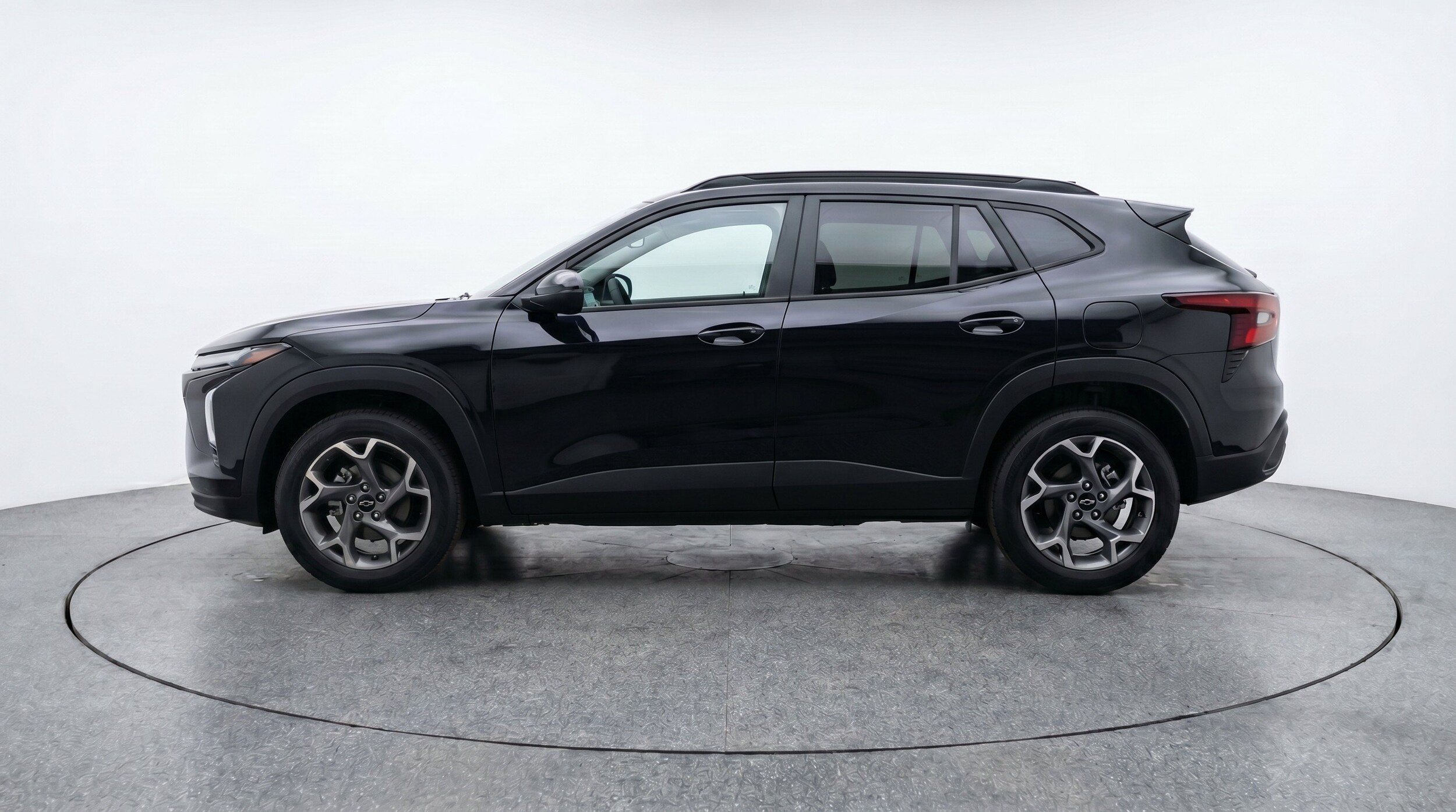 Thumbnail: 2025 Chevrolet Trax - 5