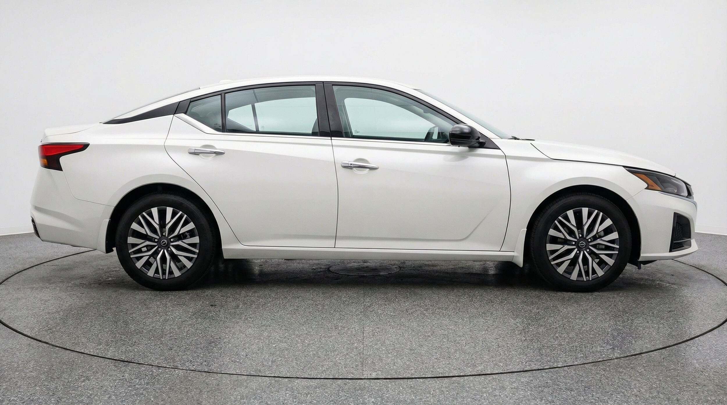 Thumbnail: 2025 Nissan Altima - 11