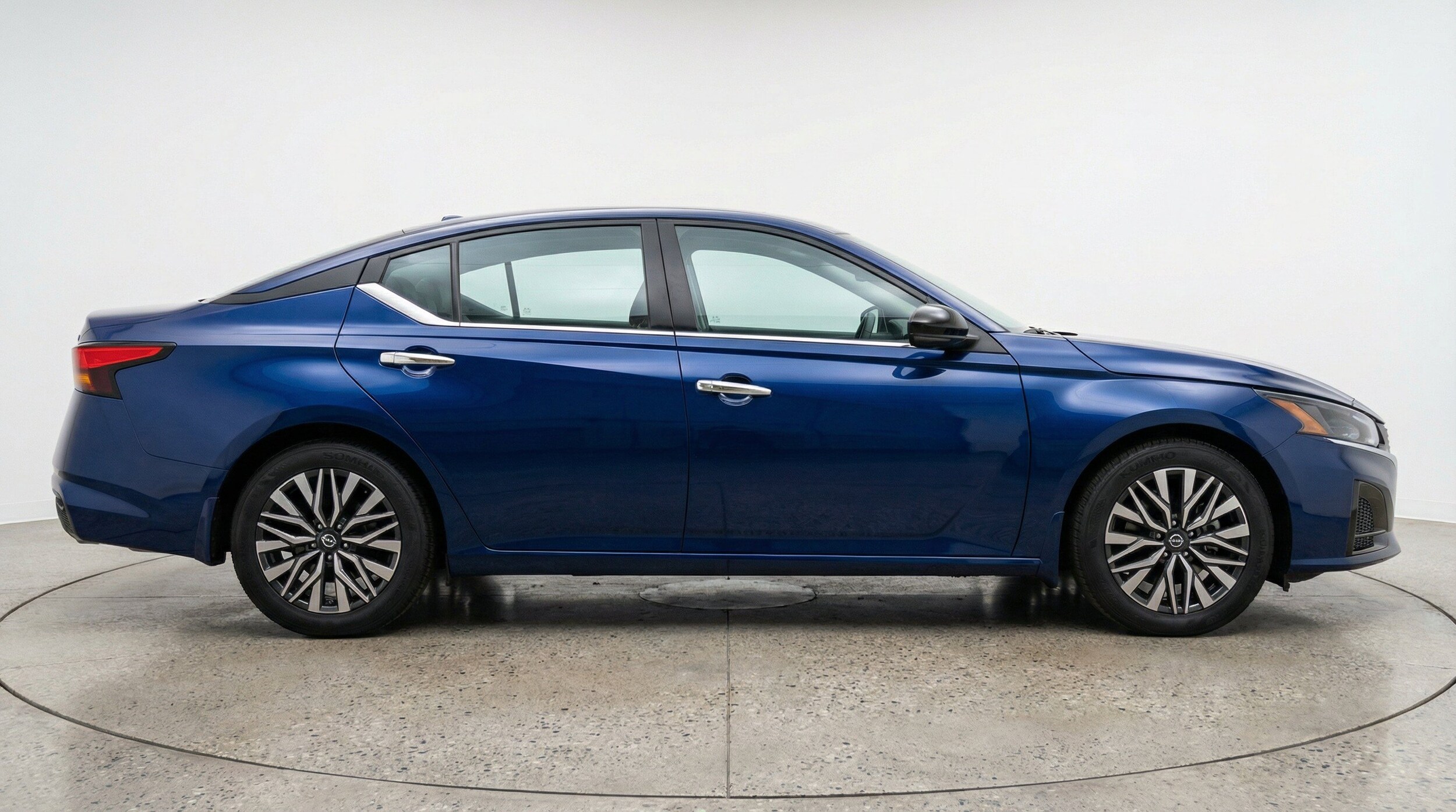 Thumbnail: 2025 Nissan Altima - 11