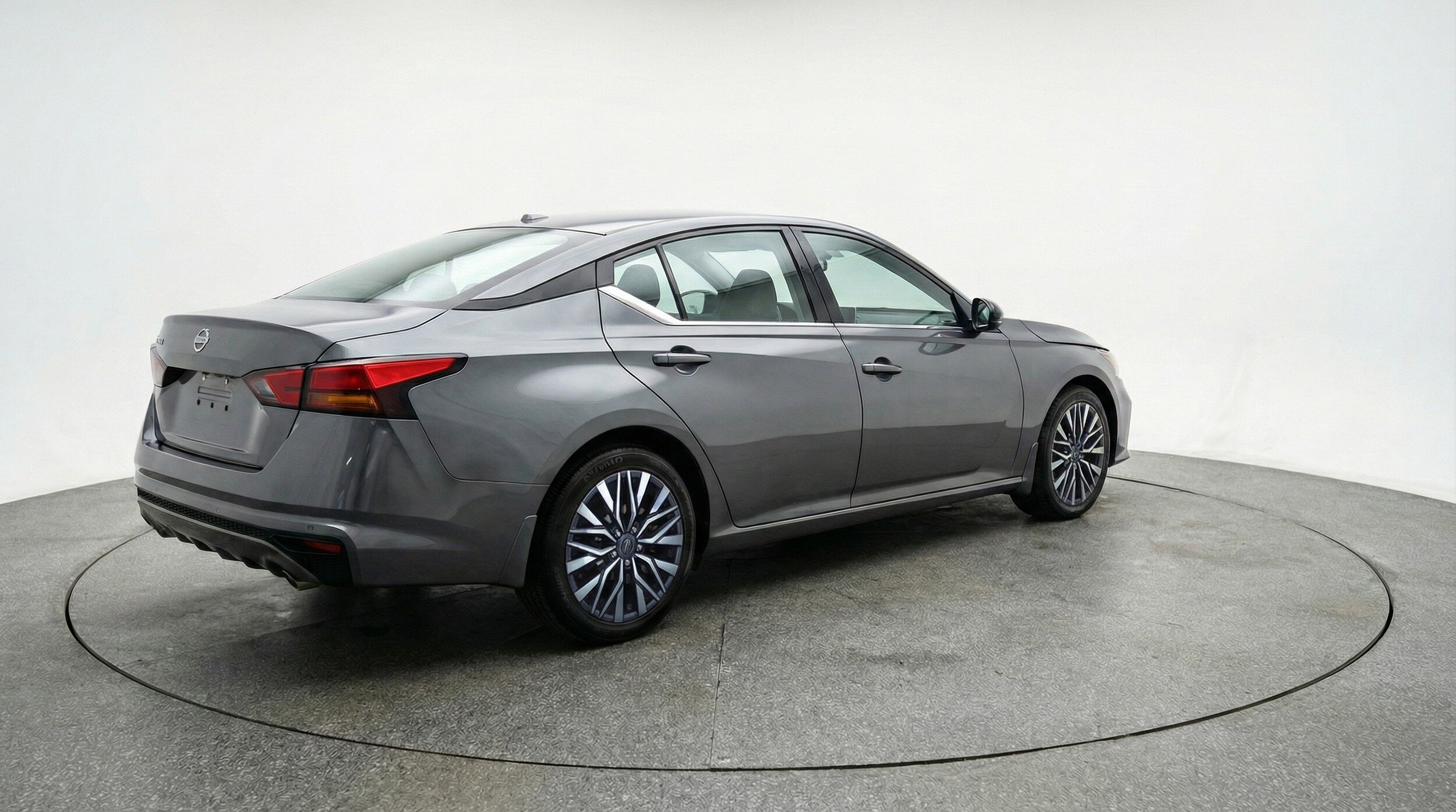 Thumbnail: 2025 Nissan Altima - 9