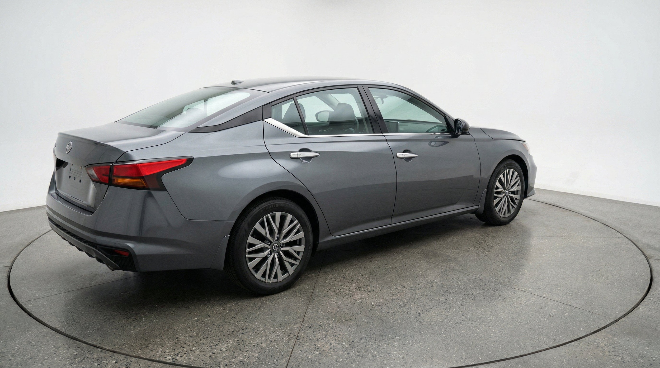 Thumbnail: 2025 Nissan Altima - 9