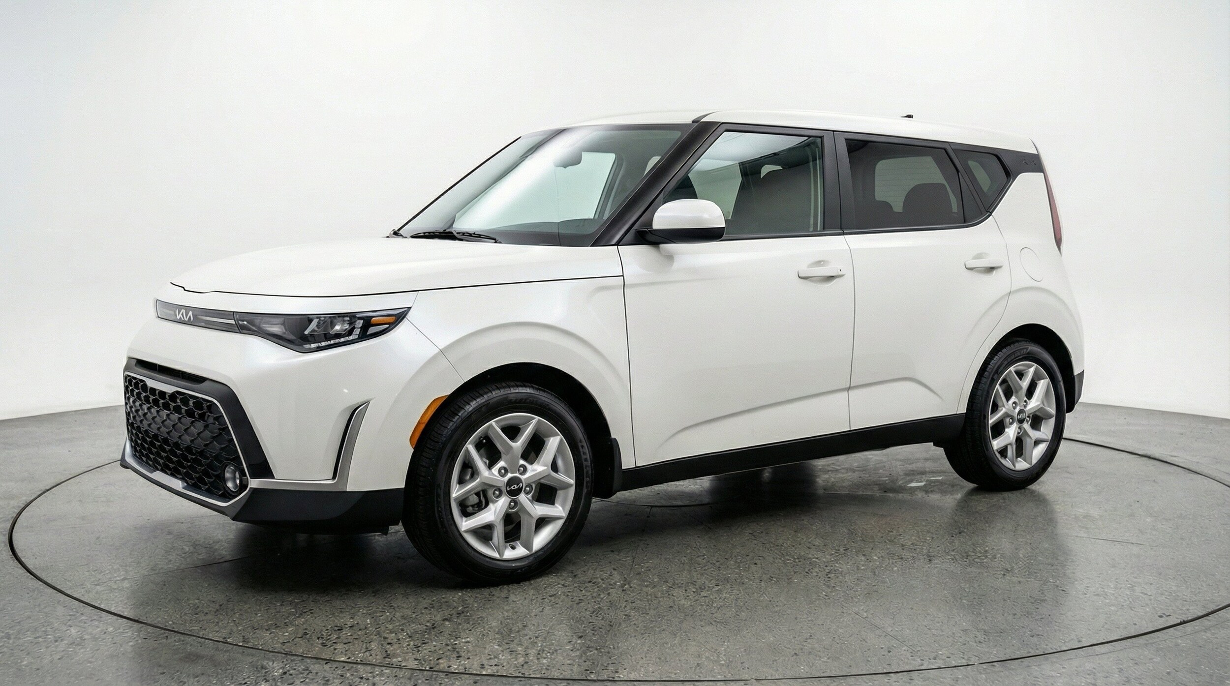 Thumbnail: 2025 Kia Soul - 3