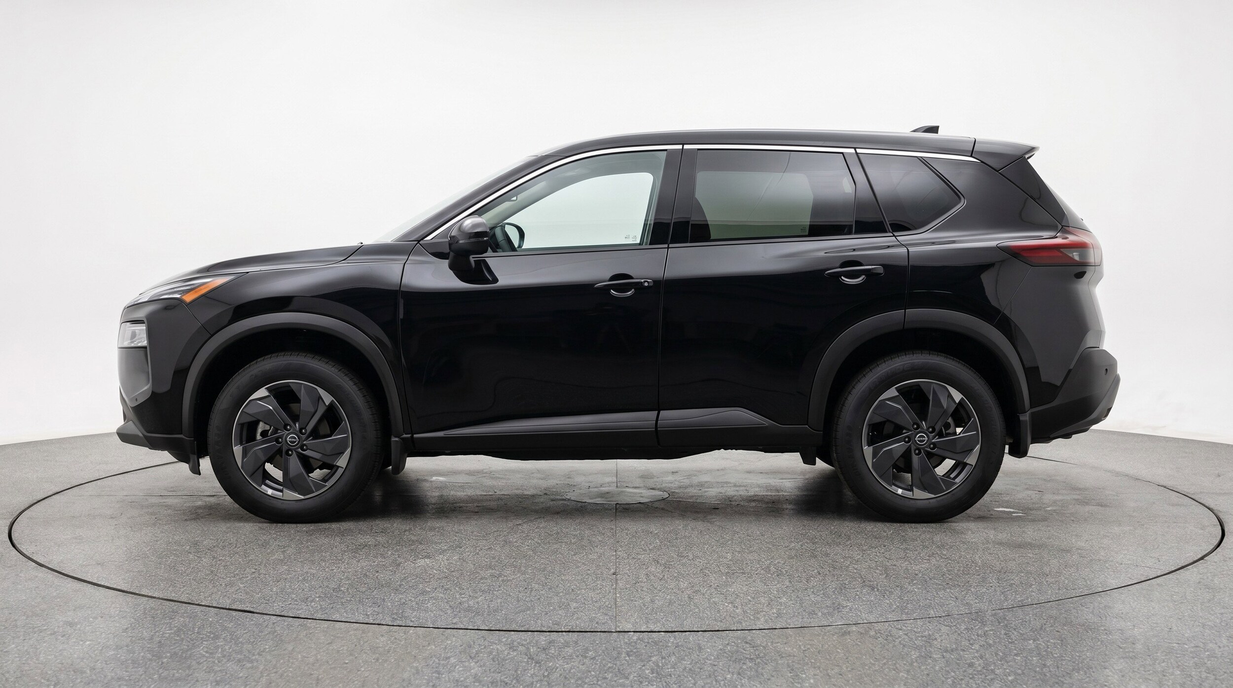 Thumbnail: 2025 Nissan Rogue - 5