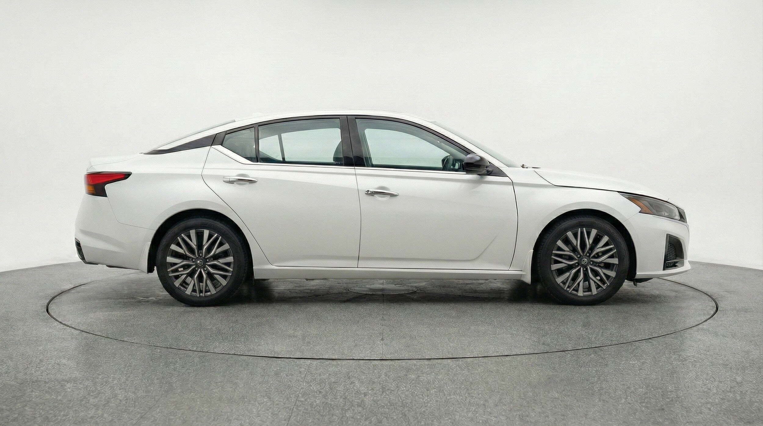 Thumbnail: 2025 Nissan Altima - 11