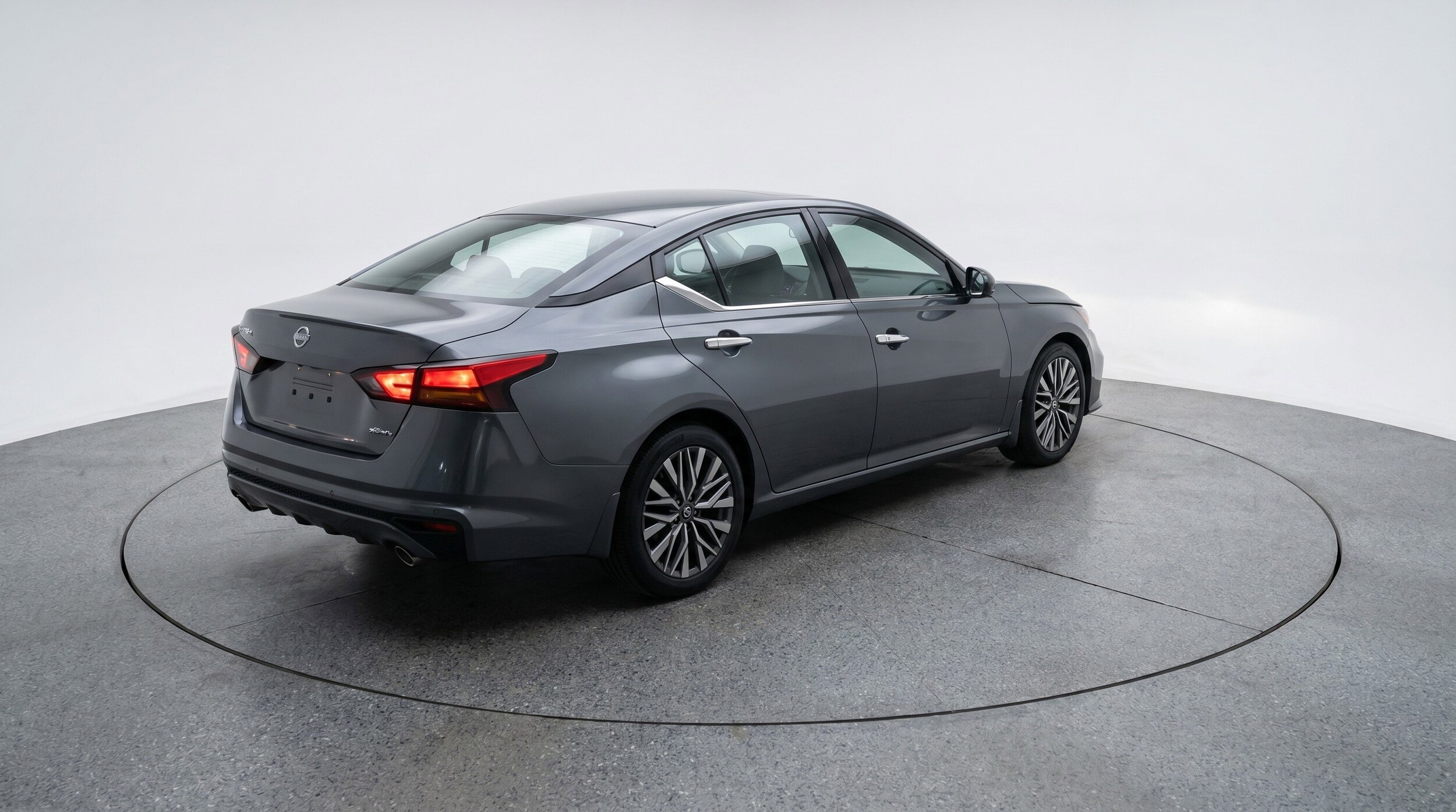 Thumbnail: 2025 Nissan Altima - 9