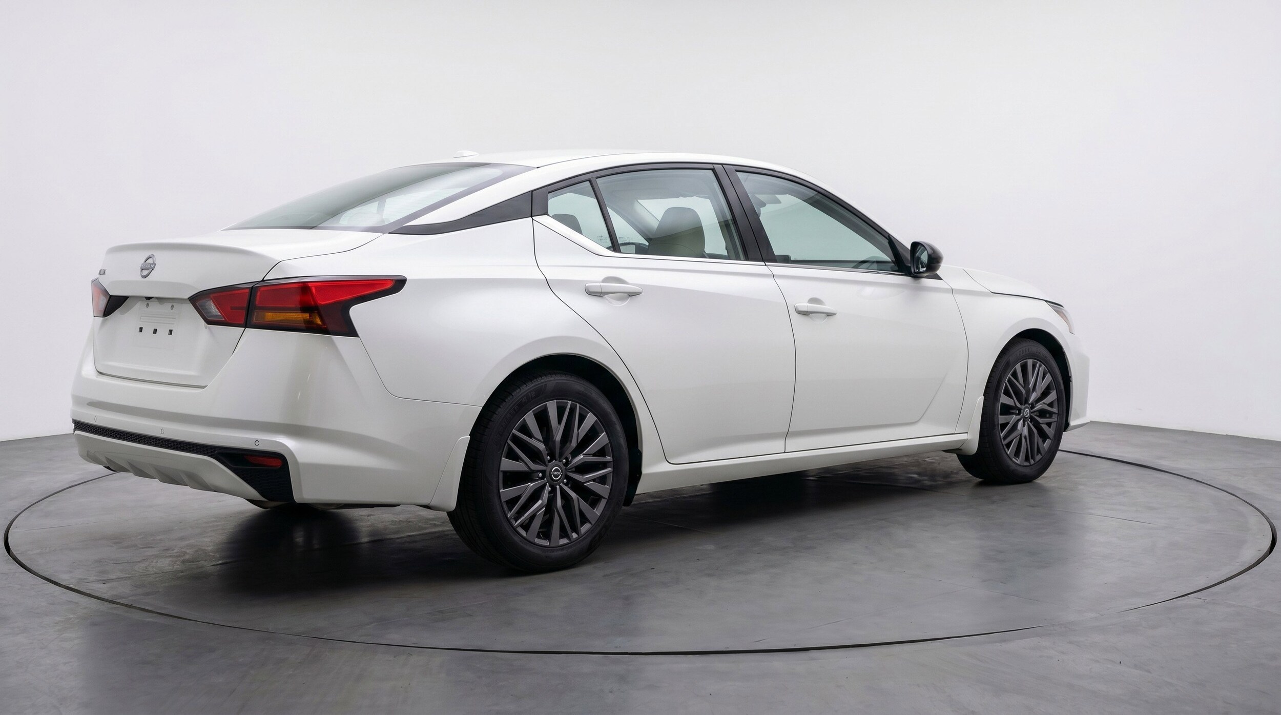 Thumbnail: 2025 Nissan Altima - 9