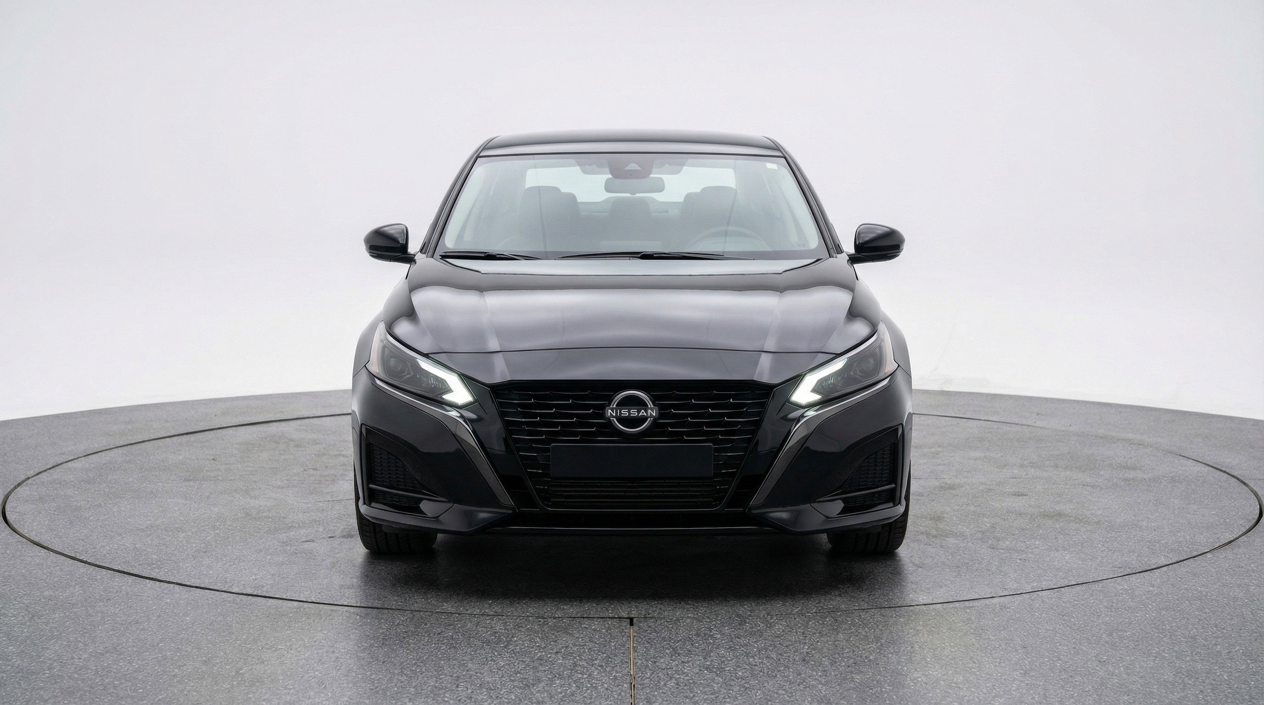 Thumbnail: 2025 Nissan Altima - 2