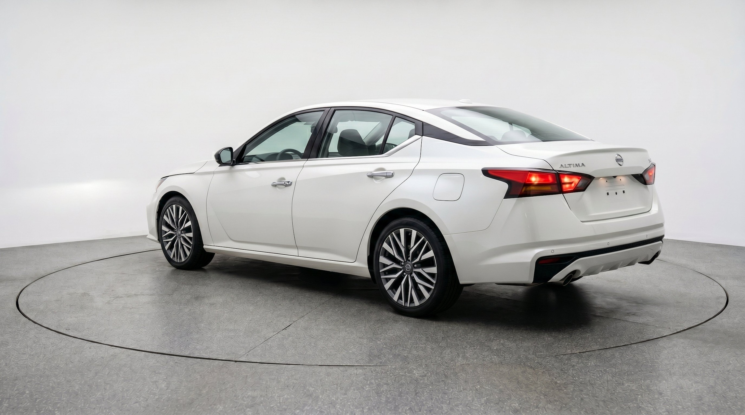 Thumbnail: 2025 Nissan Altima - 6