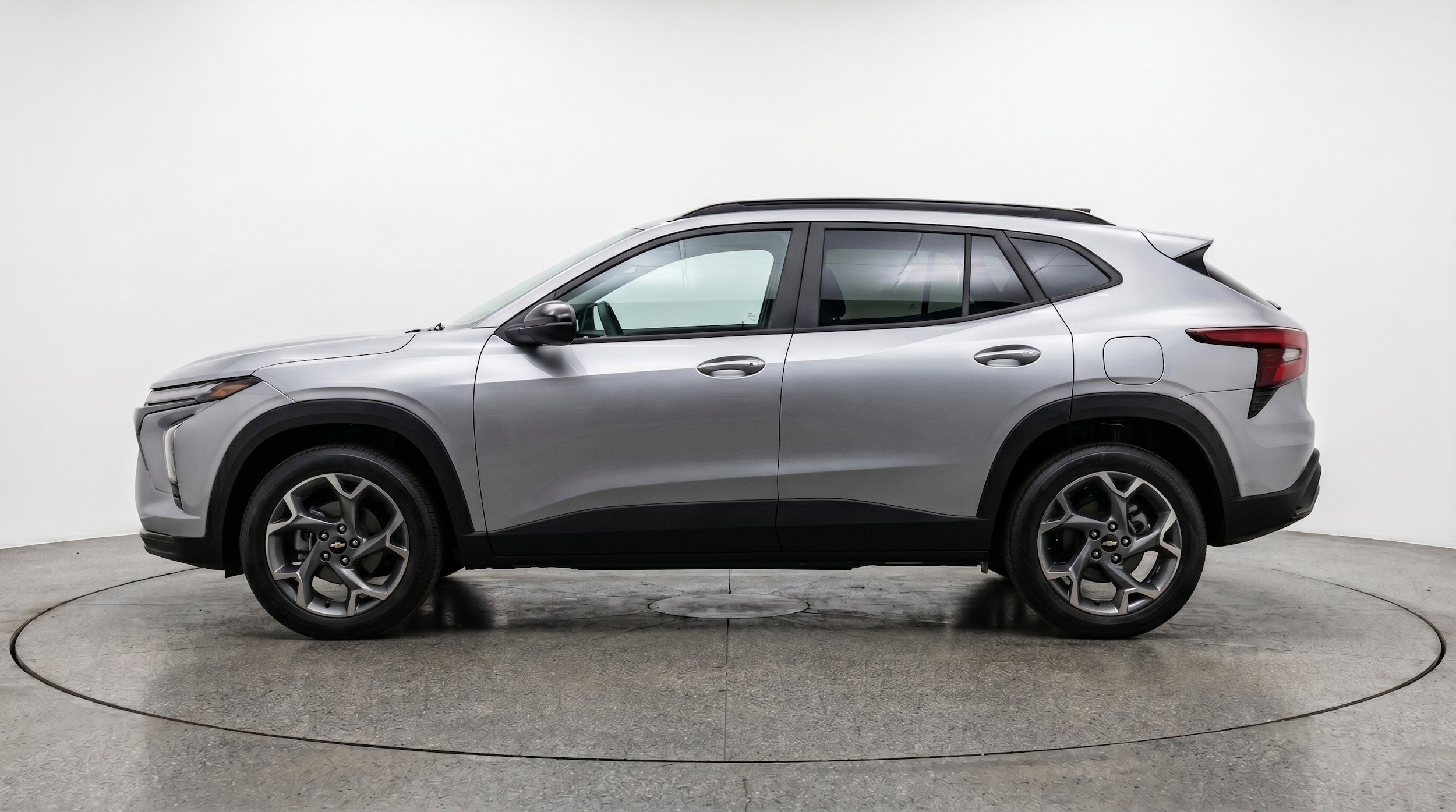 Thumbnail: 2025 Chevrolet Trax - 5