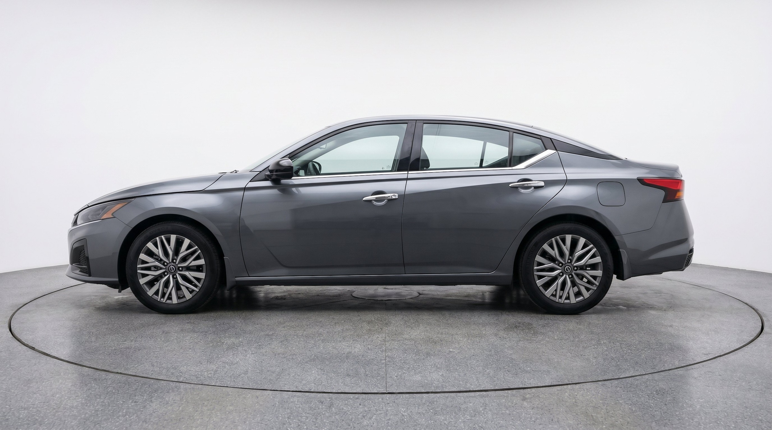 Thumbnail: 2025 Nissan Altima - 5