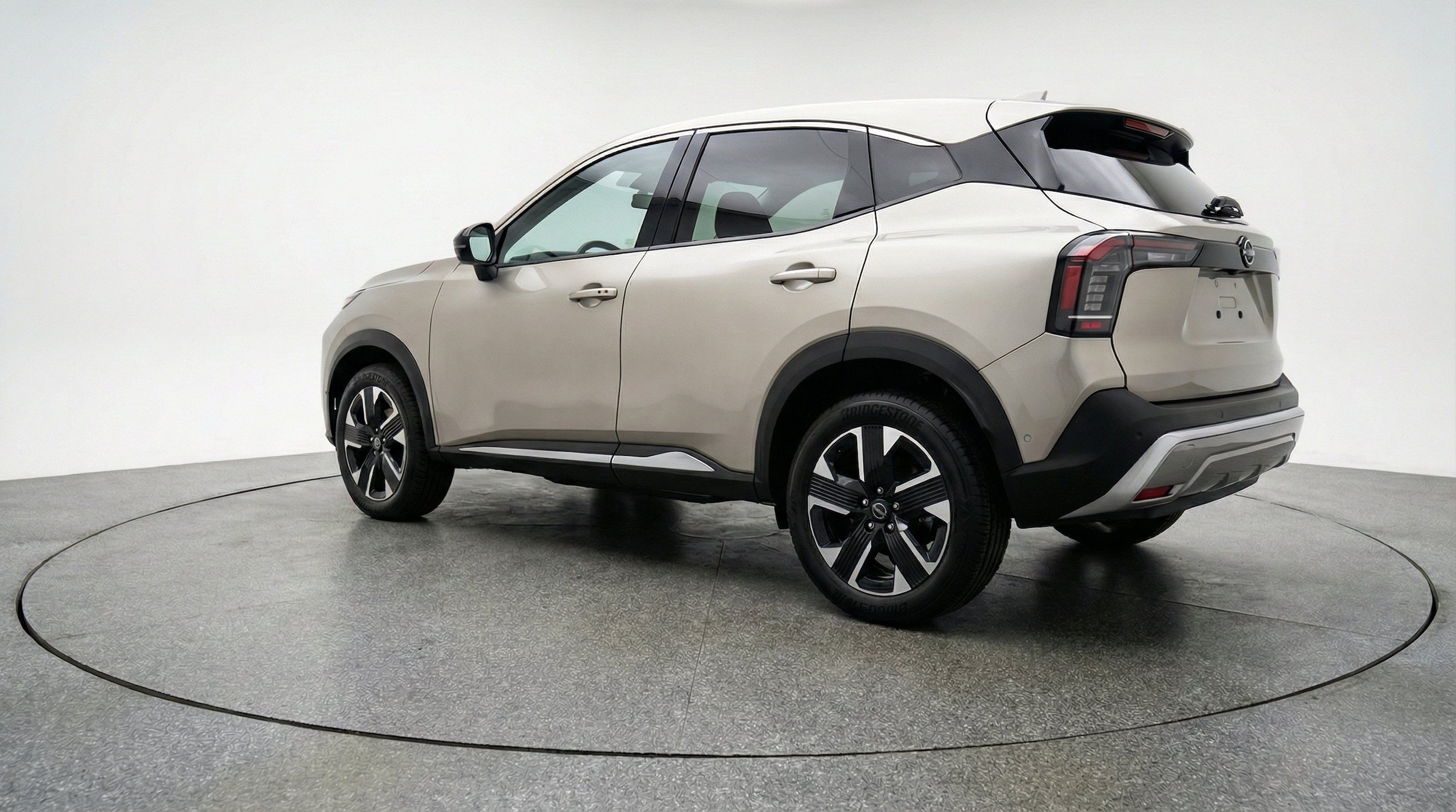 Thumbnail: 2026 Nissan Kicks - 6