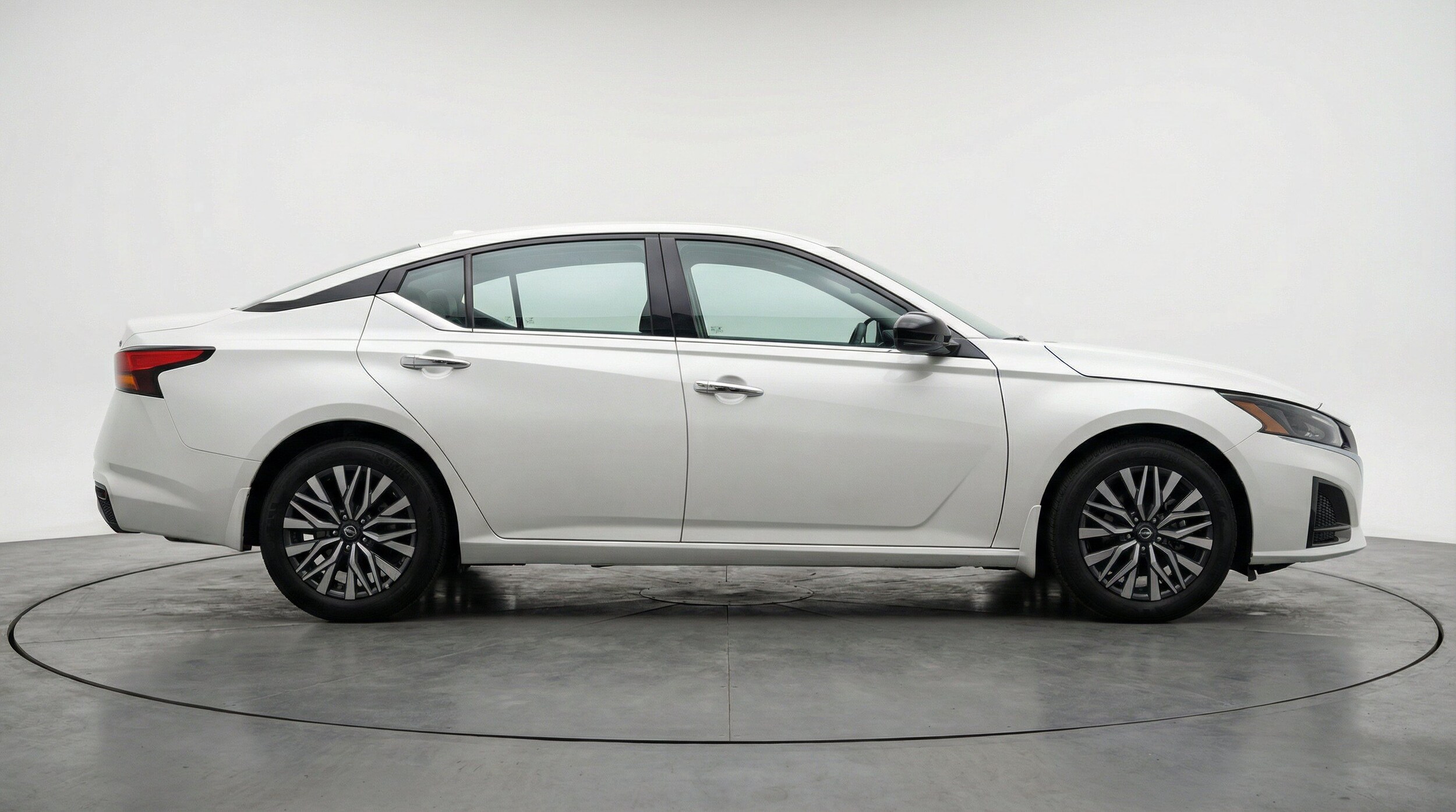 Thumbnail: 2025 Nissan Altima - 11