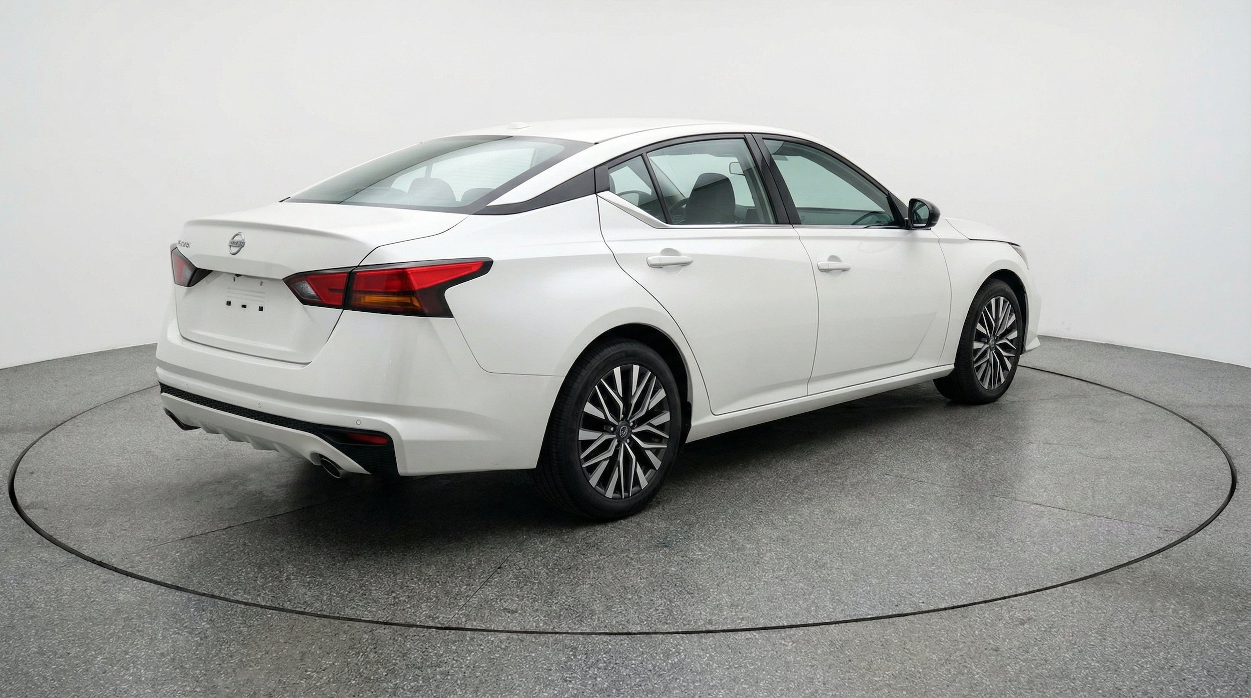 Thumbnail: 2025 Nissan Altima - 9