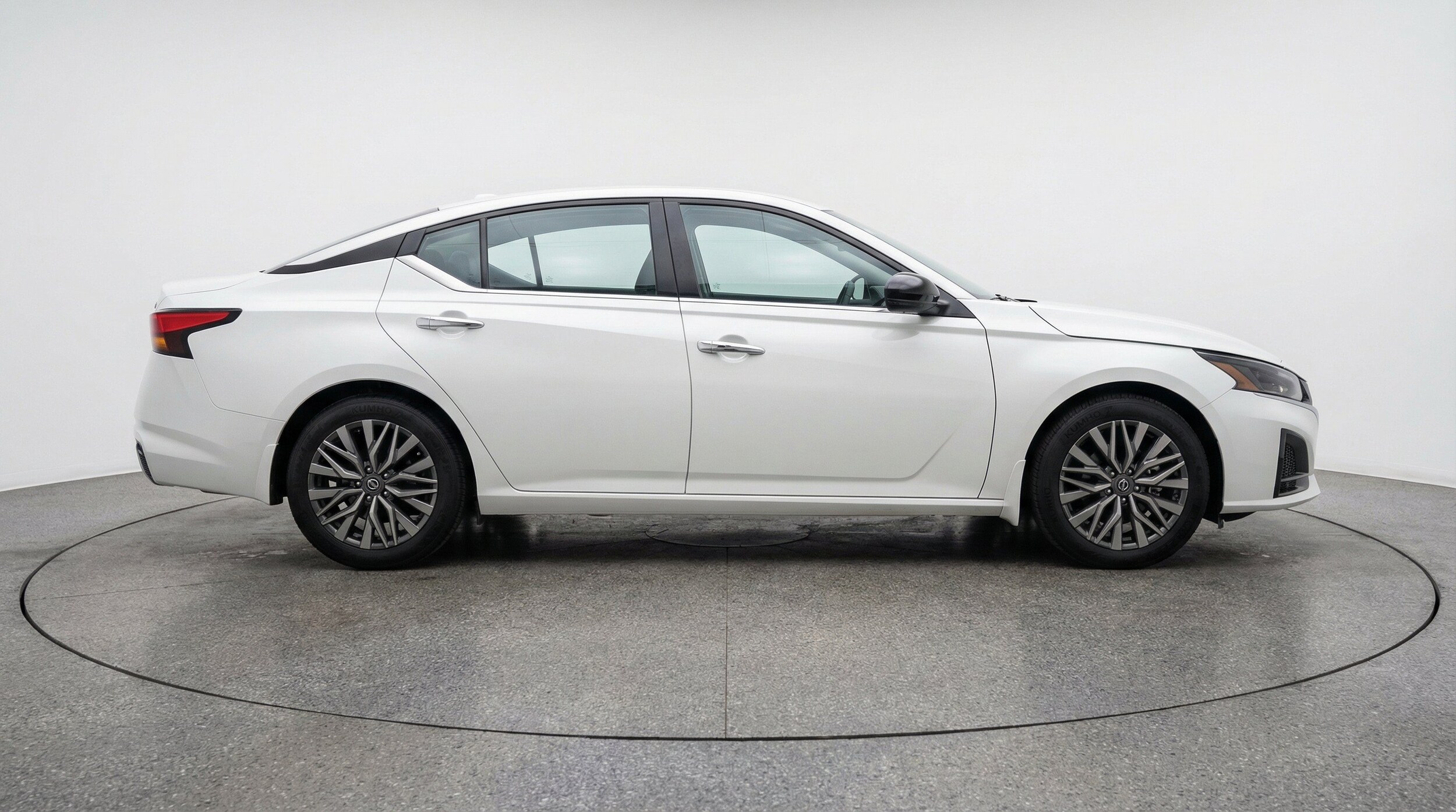 Thumbnail: 2025 Nissan Altima - 11