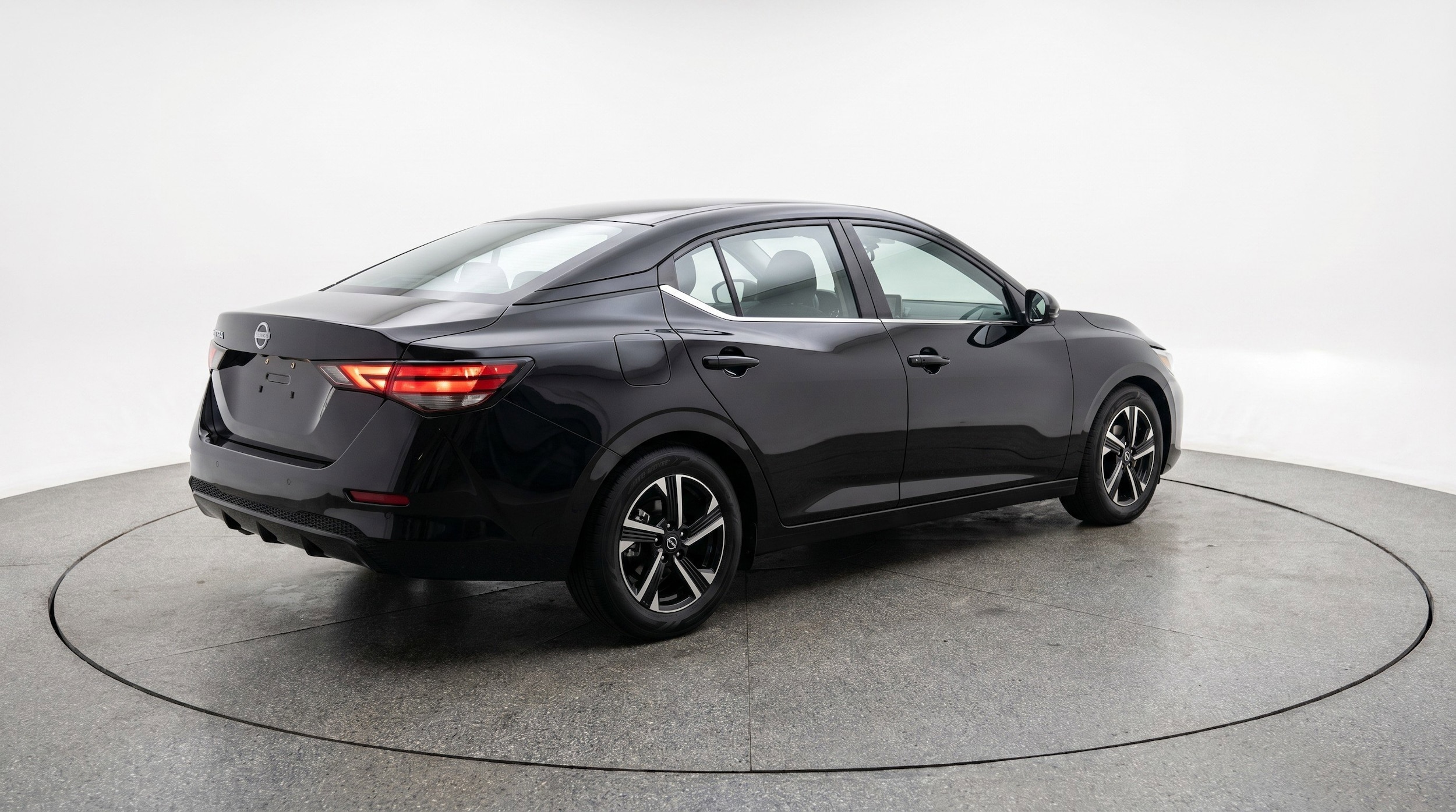 Thumbnail: 2025 Nissan Sentra - 9