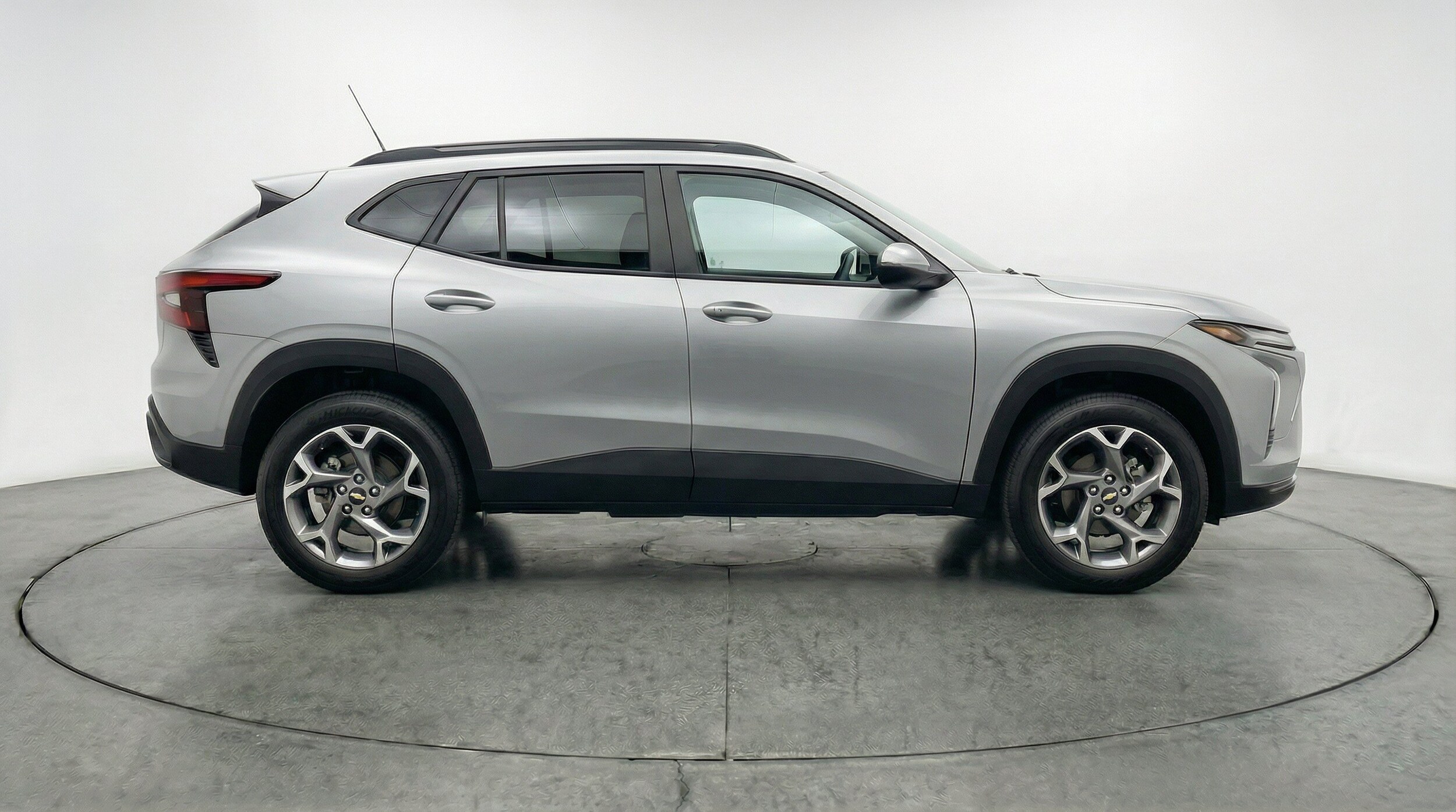 Thumbnail: 2025 Chevrolet Trax - 11