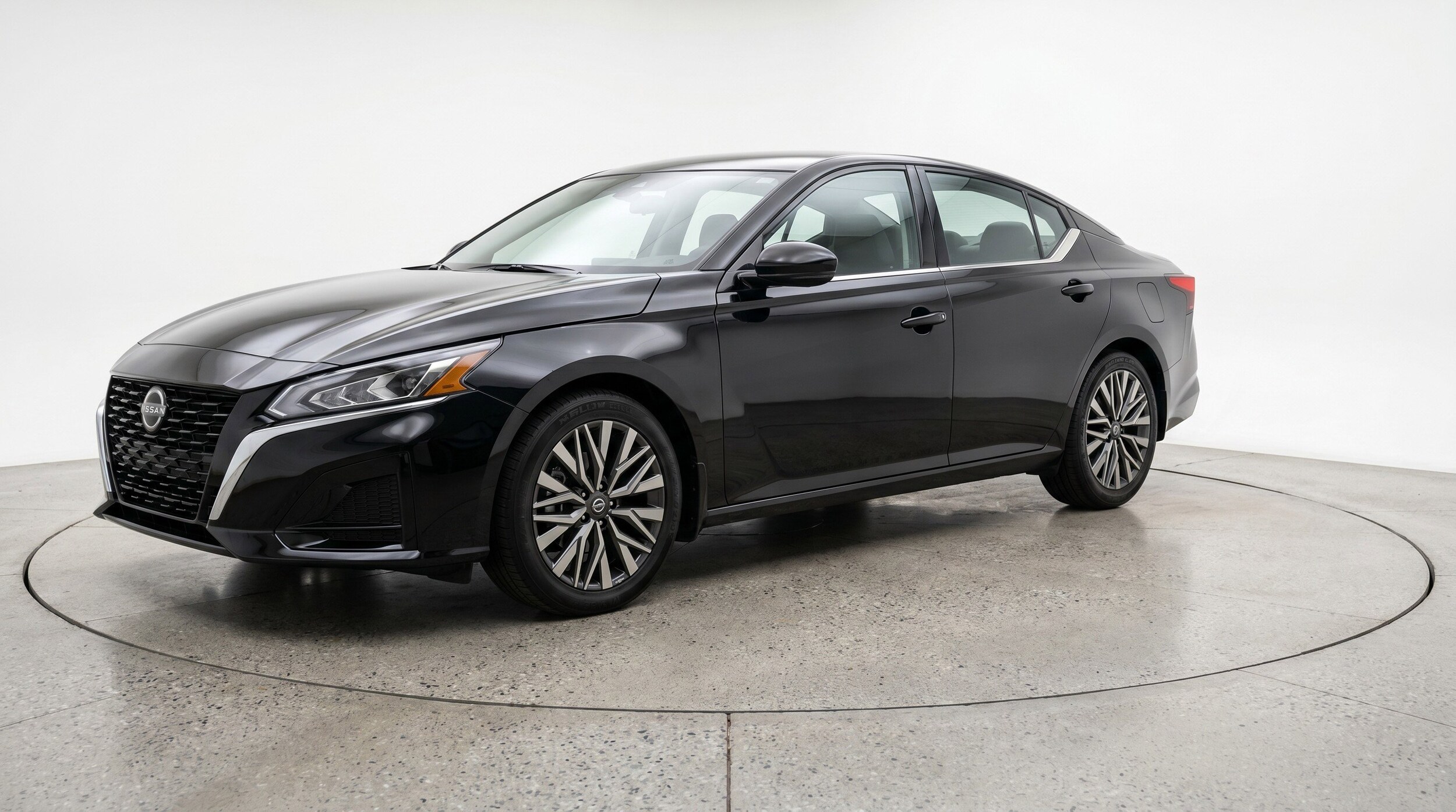 Thumbnail: 2025 Nissan Altima - 3