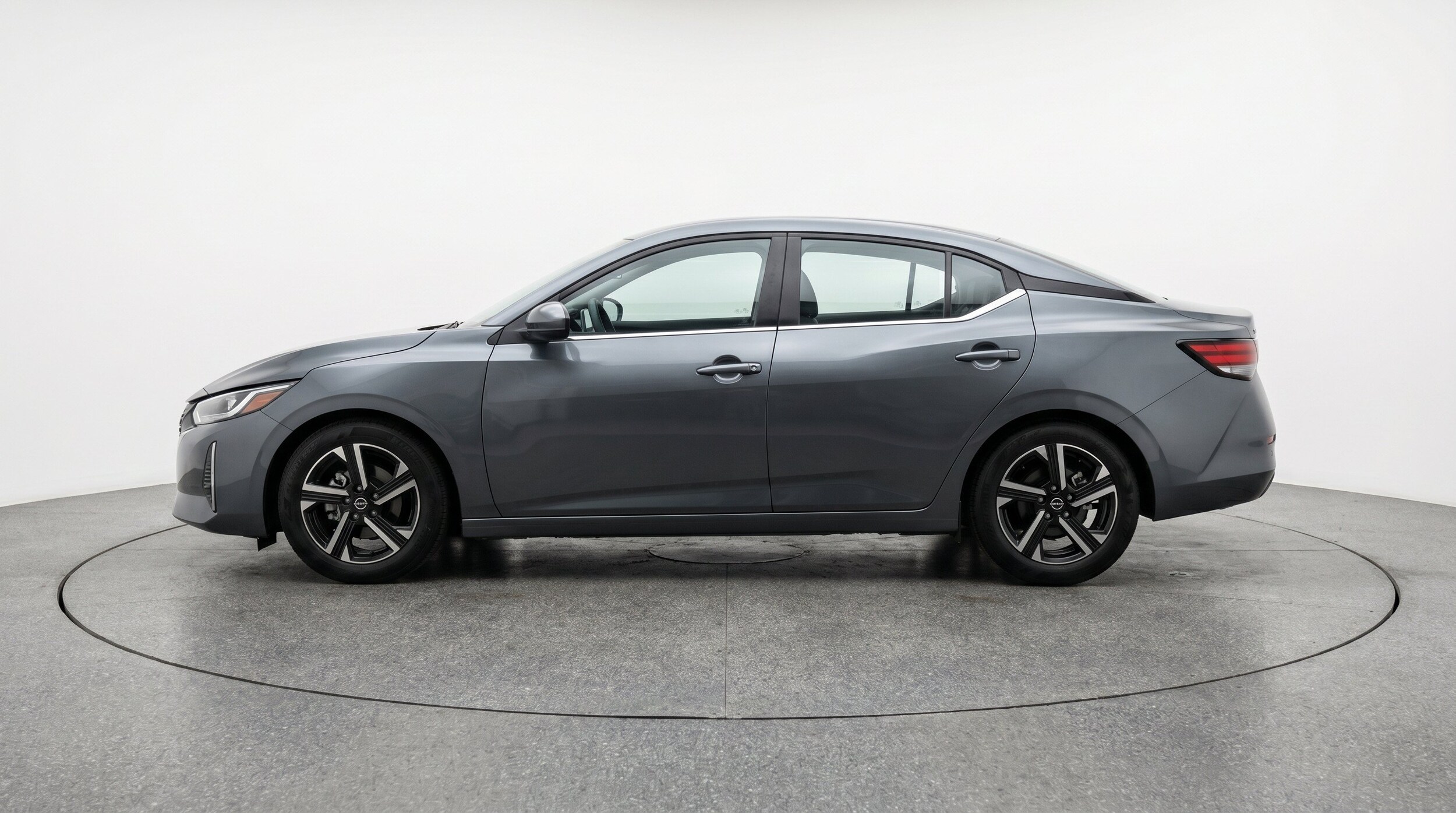 Thumbnail: 2025 Nissan Sentra - 5