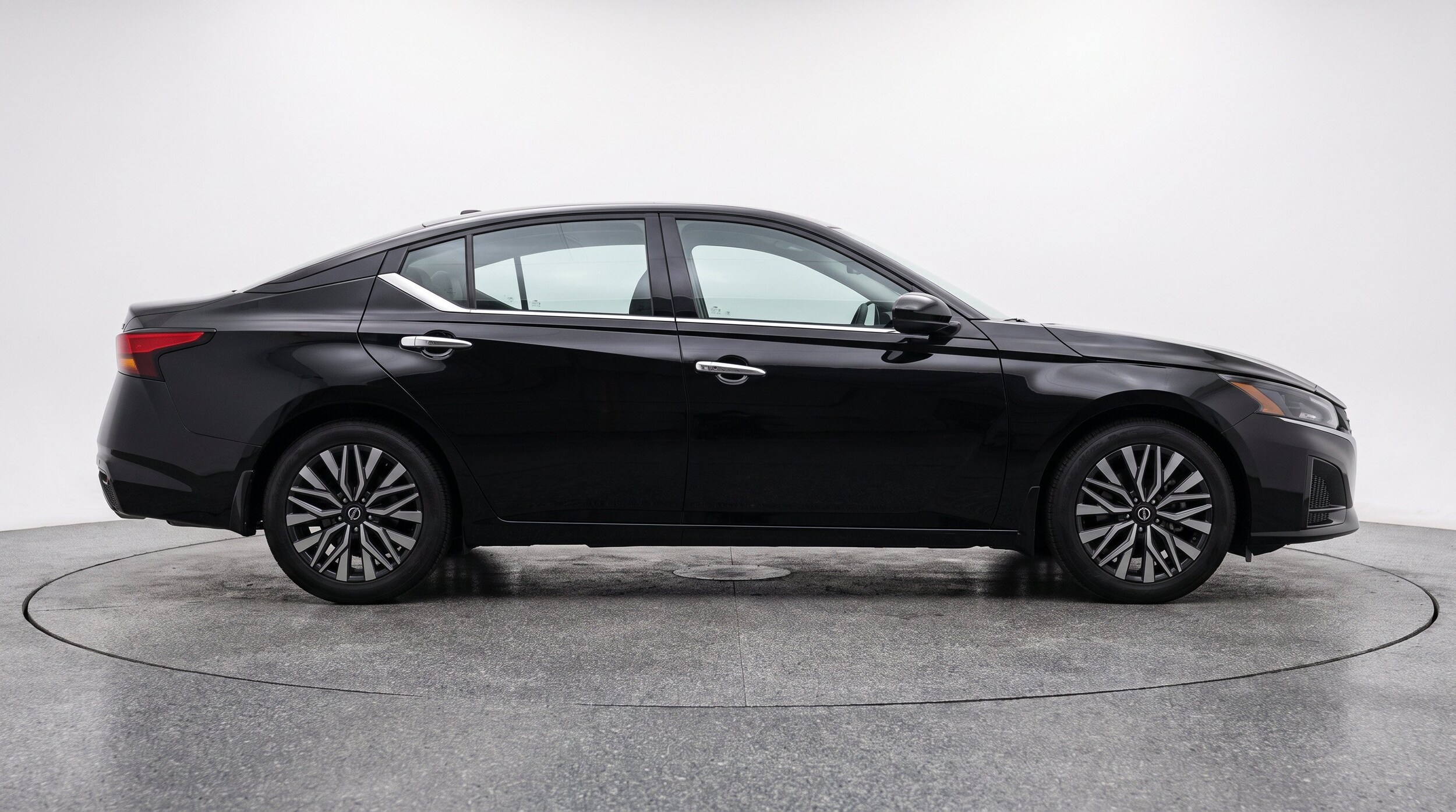 Thumbnail: 2025 Nissan Altima - 11
