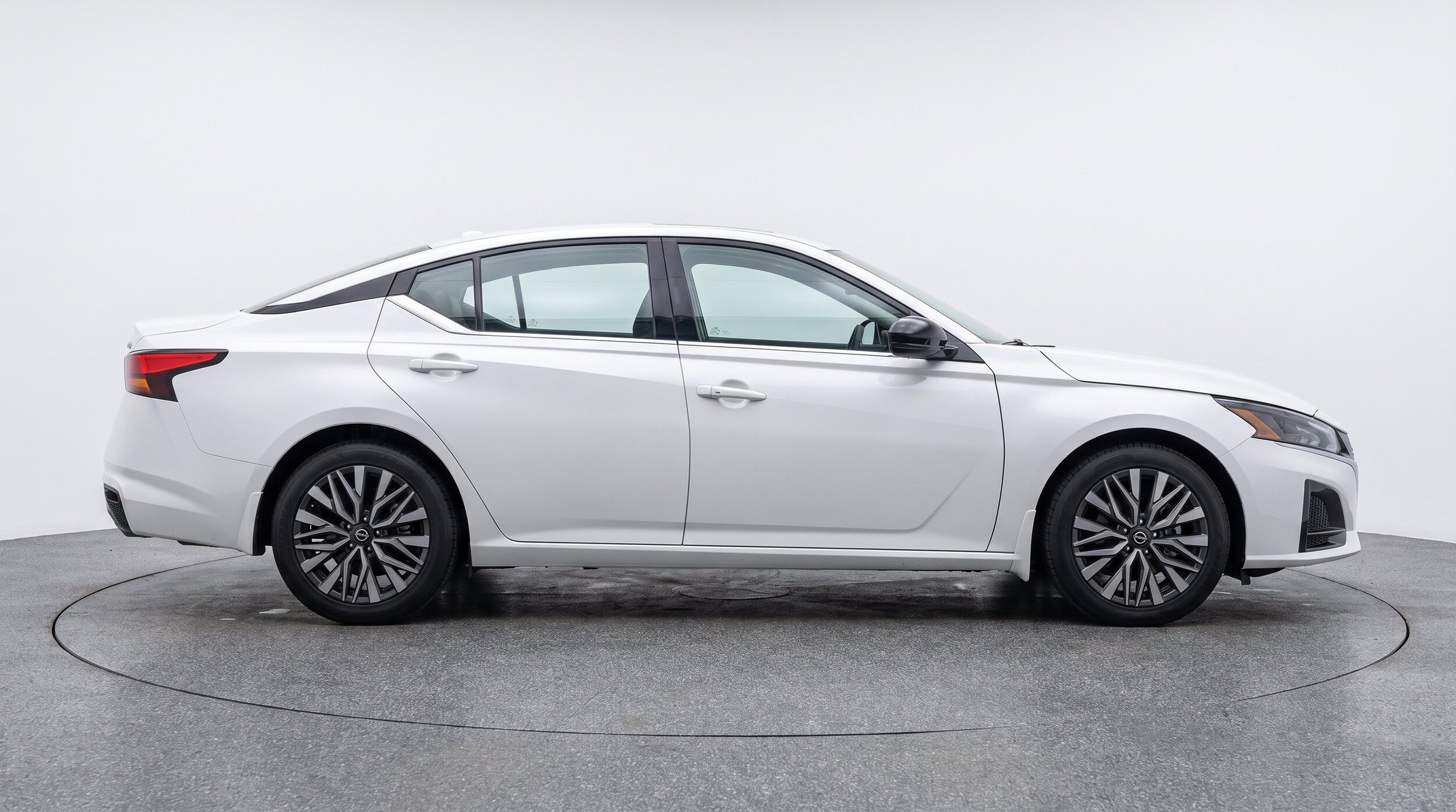 Thumbnail: 2025 Nissan Altima - 10