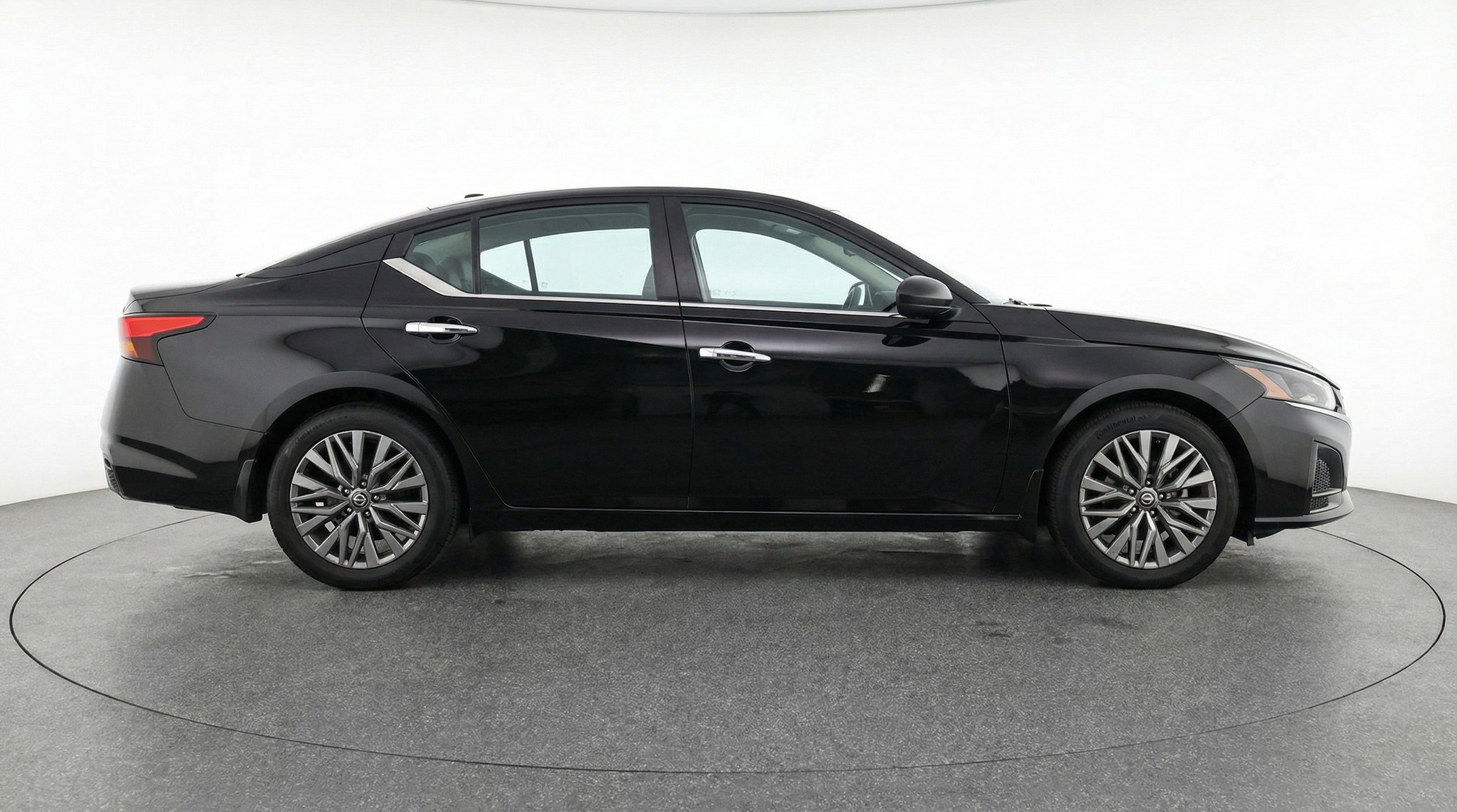 Thumbnail: 2025 Nissan Altima - 11