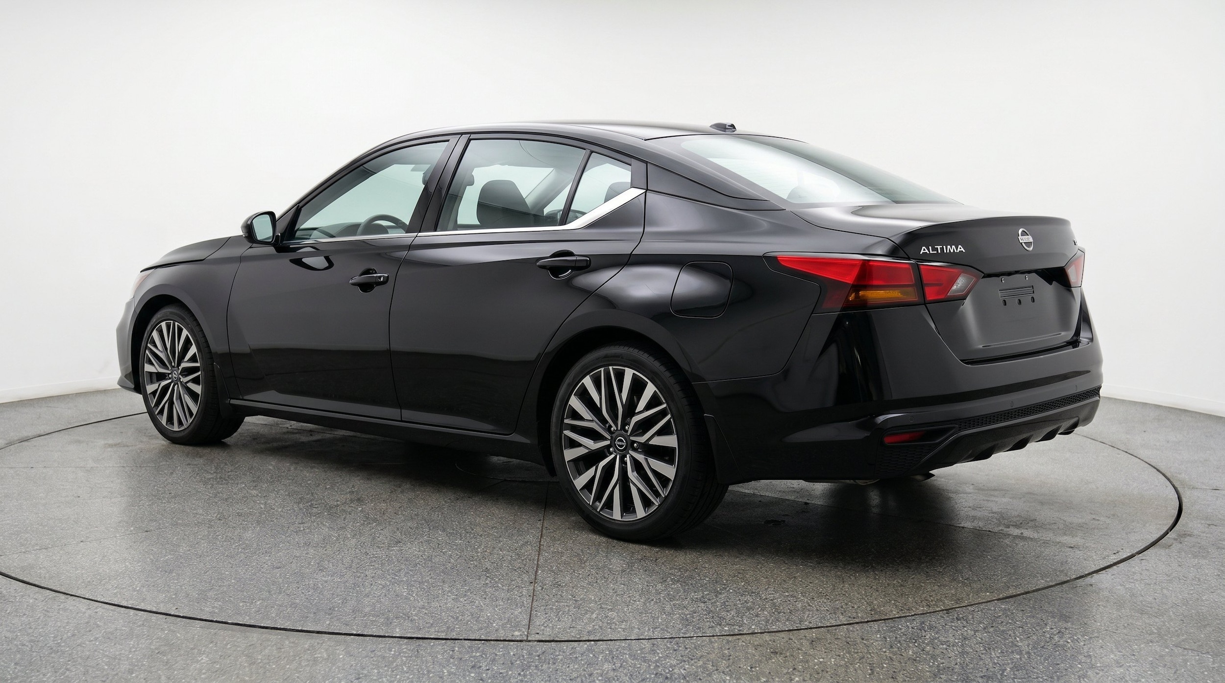 Thumbnail: 2025 Nissan Altima - 6