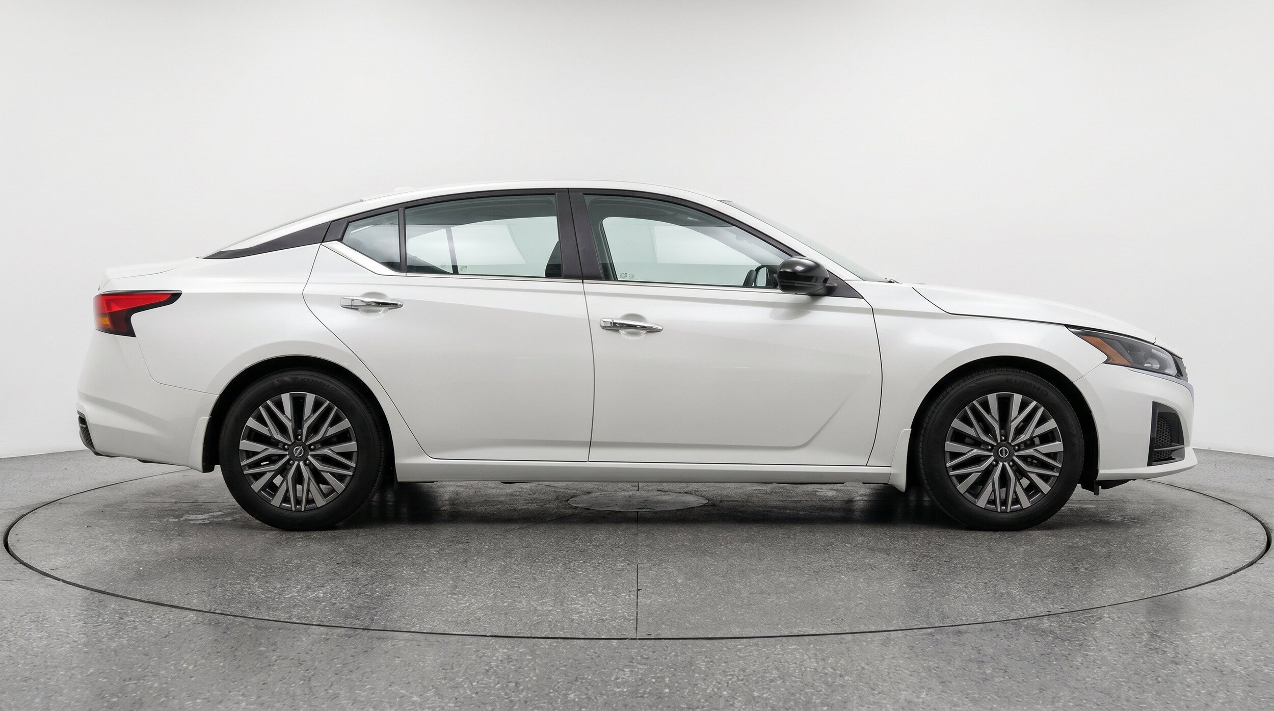 Thumbnail: 2025 Nissan Altima - 11