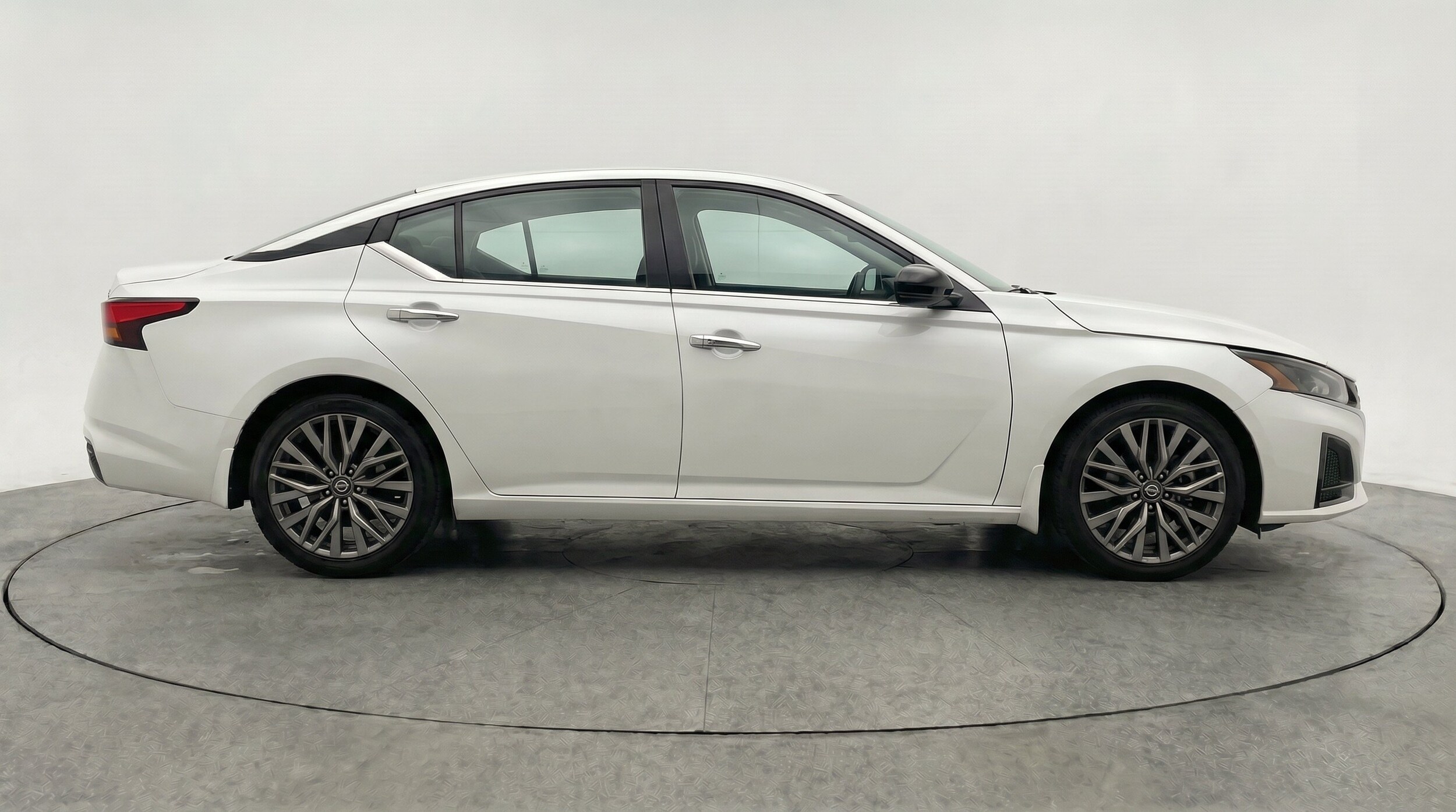 Thumbnail: 2025 Nissan Altima - 11