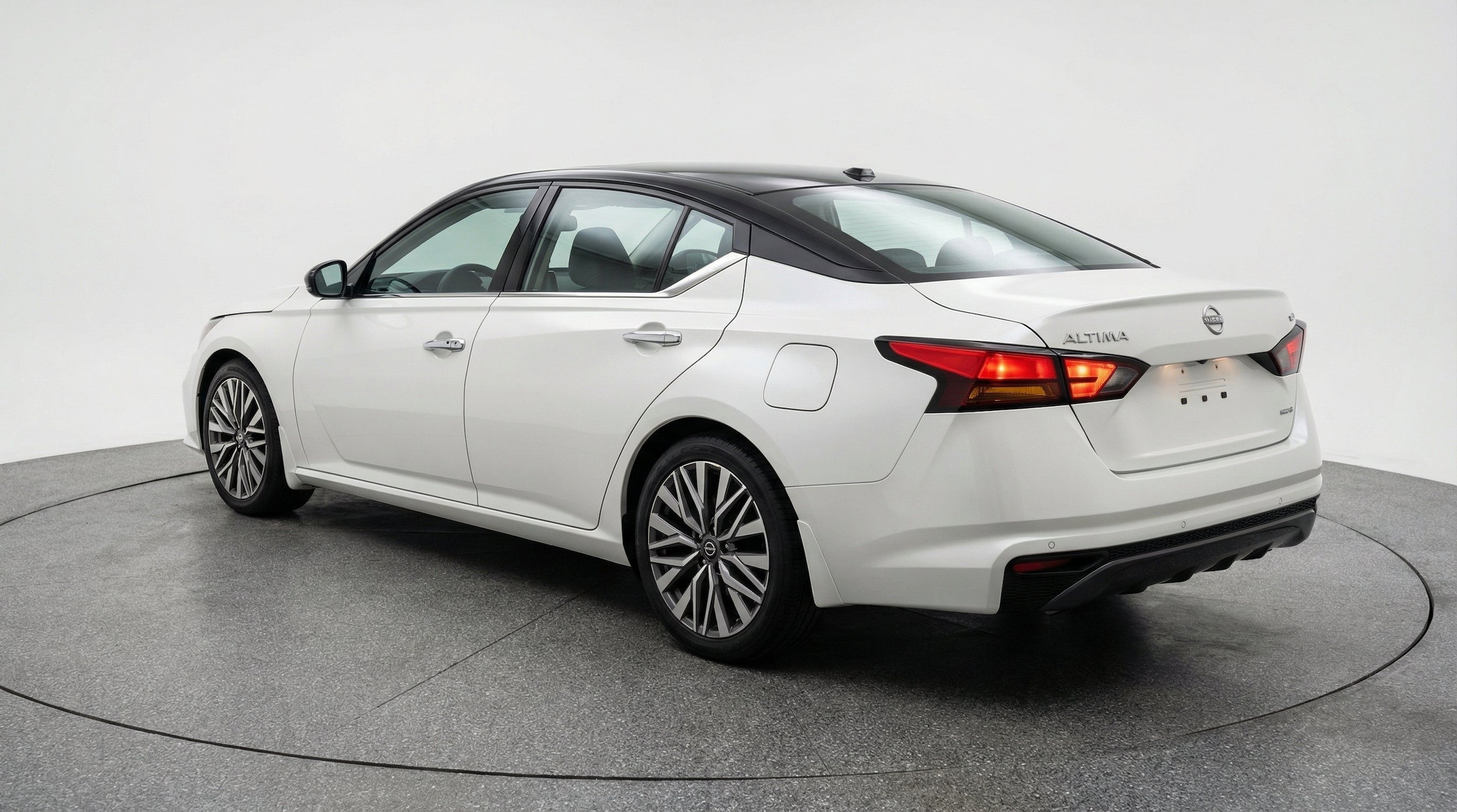 Thumbnail: 2025 Nissan Altima - 6