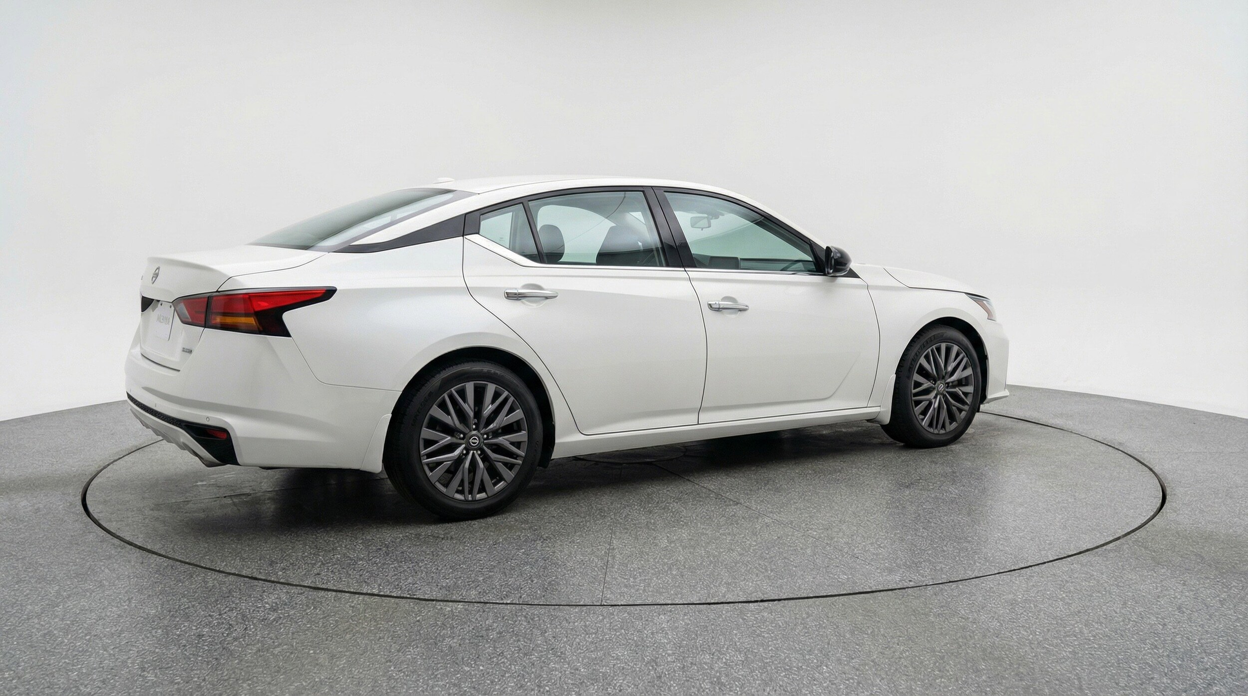 Thumbnail: 2025 Nissan Altima - 9