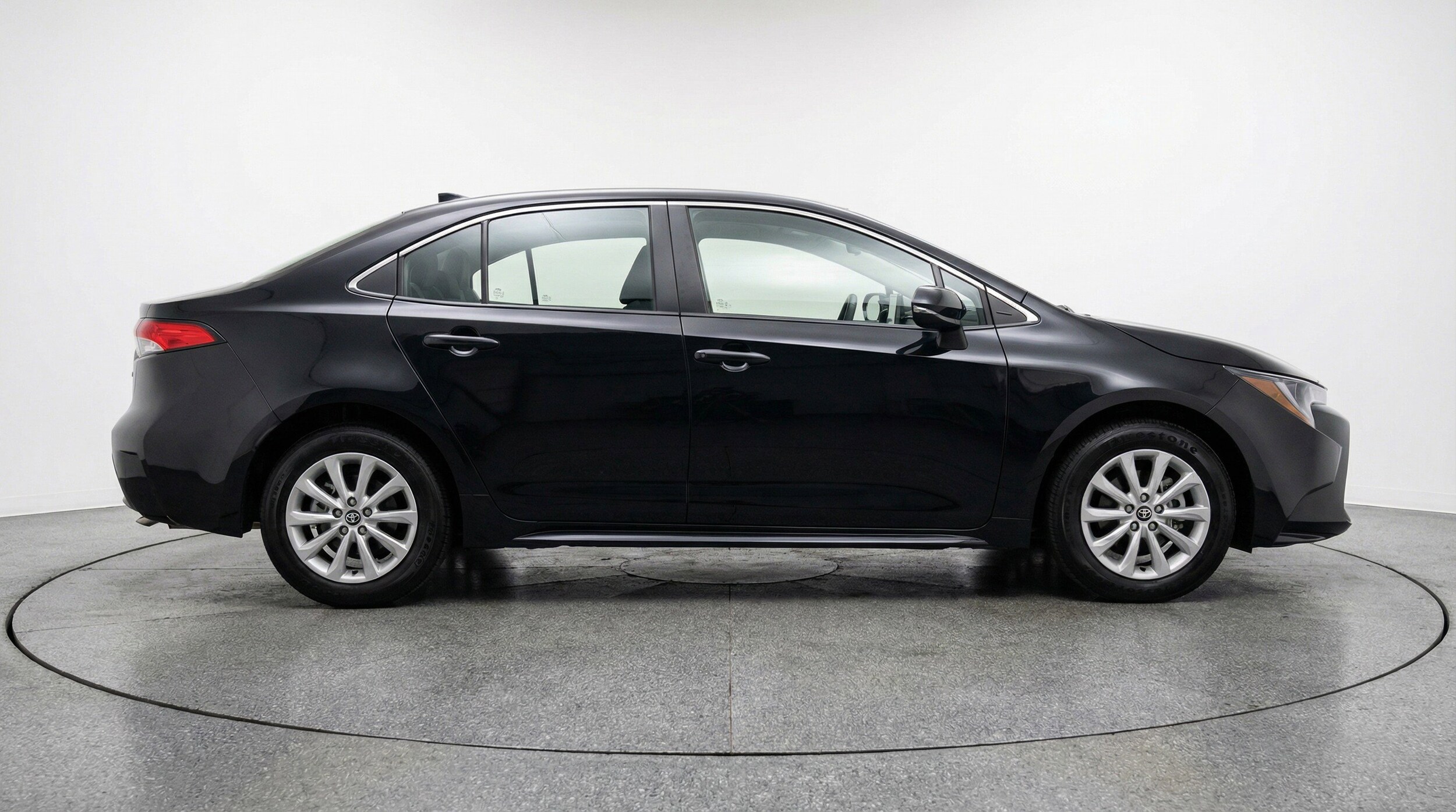 Thumbnail: 2025 Toyota Corolla - 11