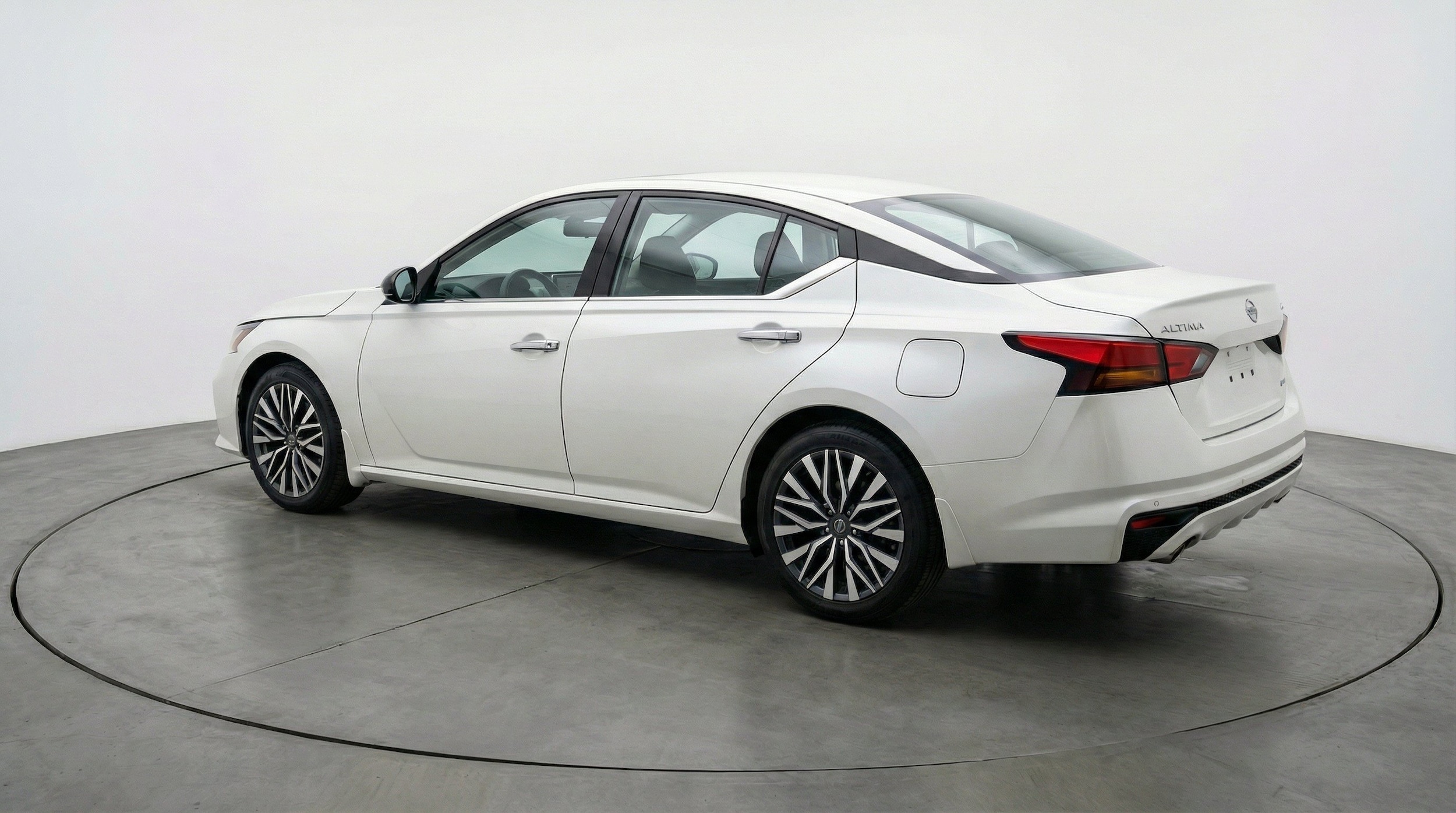 Thumbnail: 2025 Nissan Altima - 6