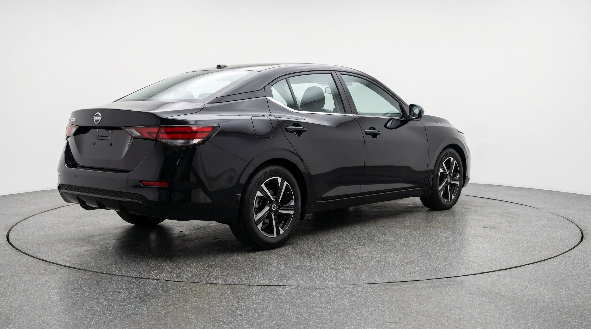 Thumbnail: 2025 Nissan Sentra - 9