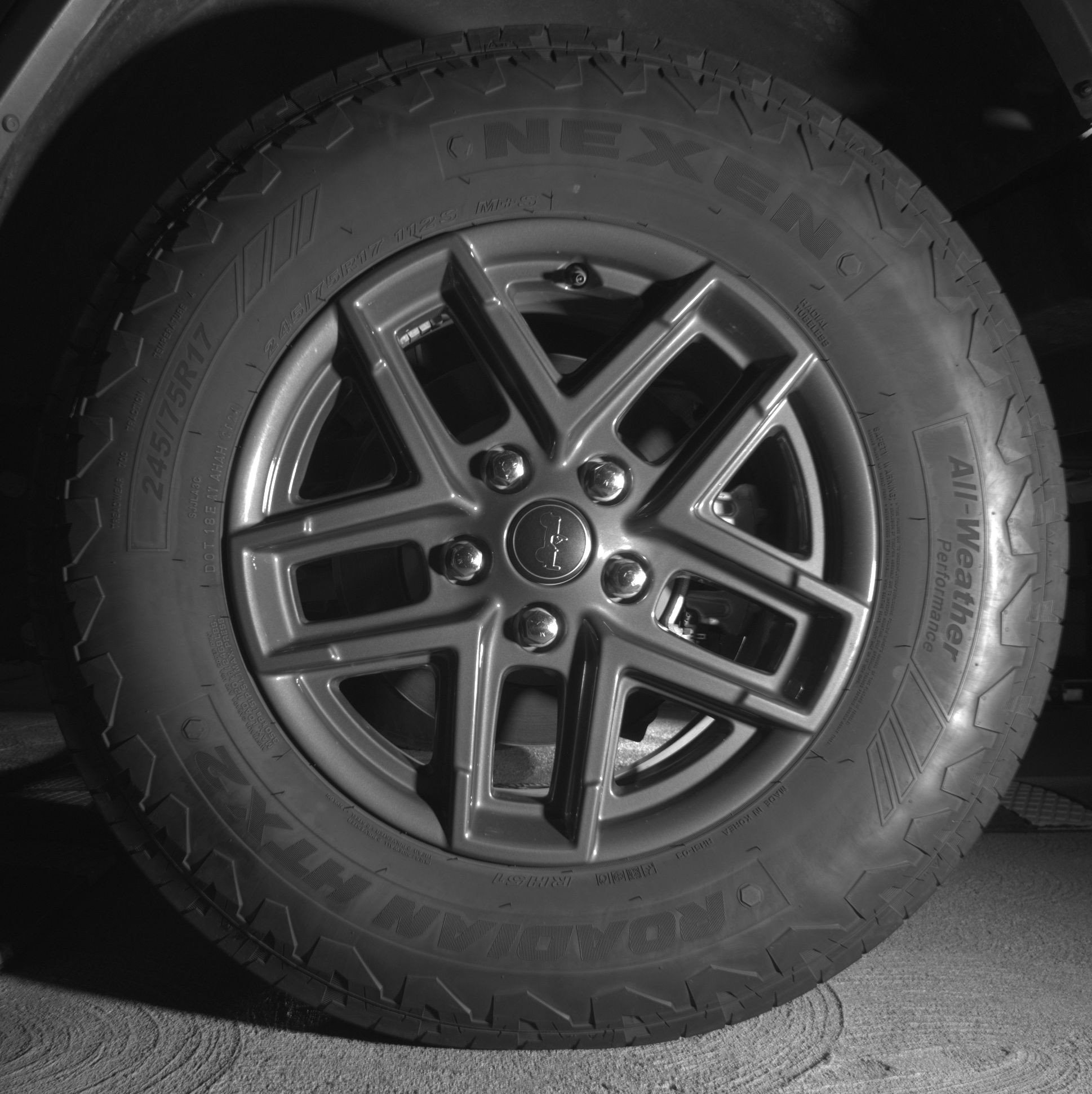 Thumbnail: 2025 Jeep Wrangler - 14