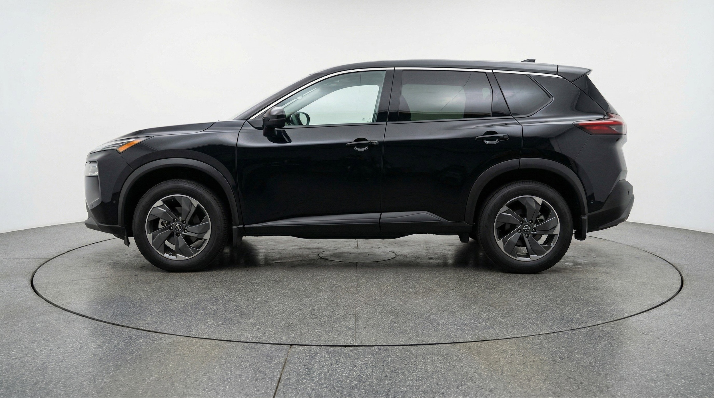 Thumbnail: 2025 Nissan Rogue - 5