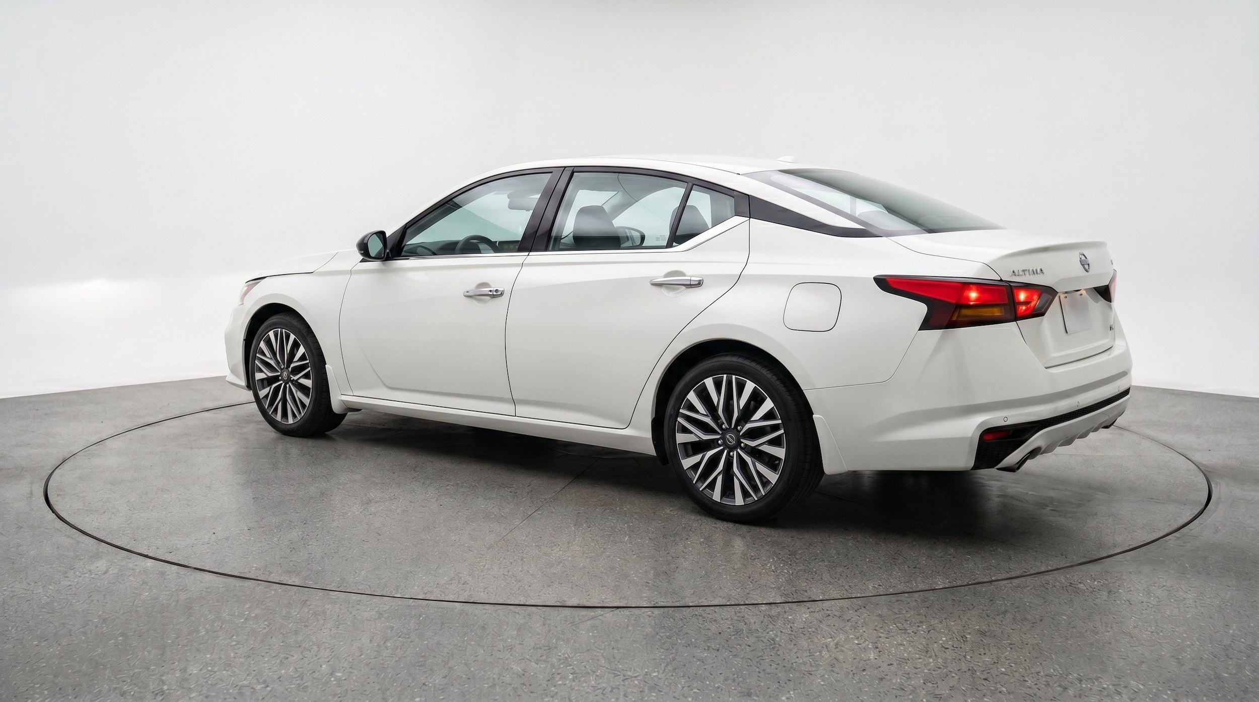 Thumbnail: 2025 Nissan Altima - 6
