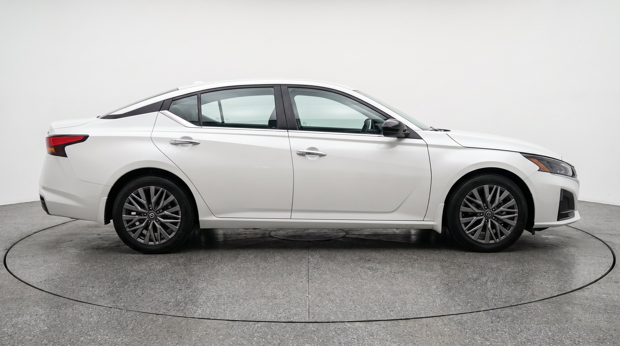 Thumbnail: 2025 Nissan Altima - 10