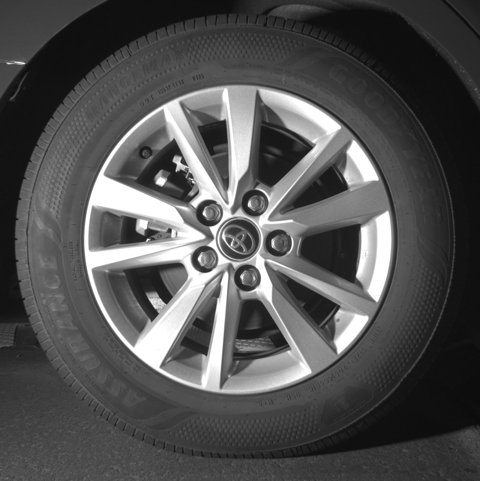 Thumbnail: 2025 Toyota Camry - 15