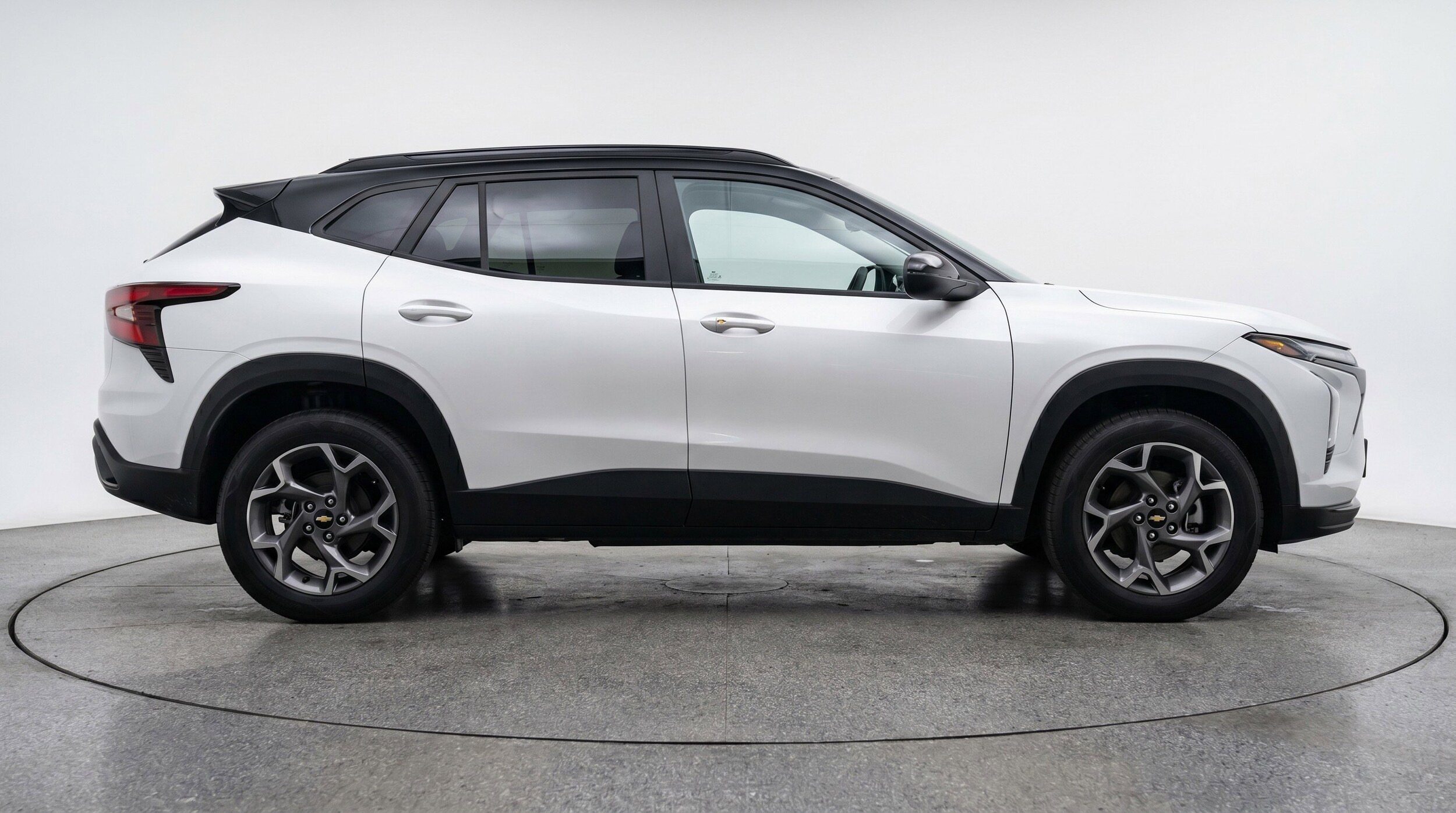 Thumbnail: 2025 Chevrolet Trax - 11