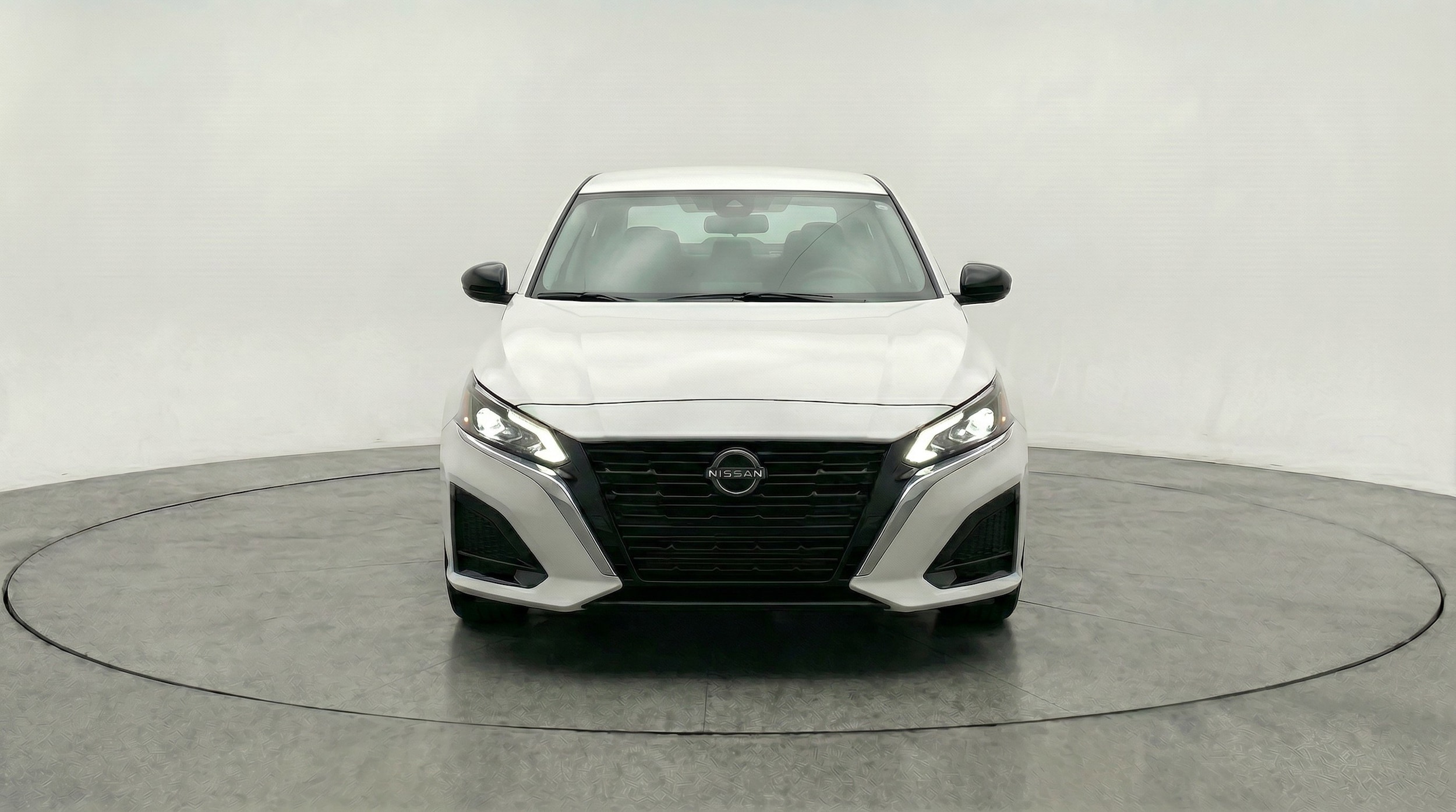 Thumbnail: 2025 Nissan Altima - 2