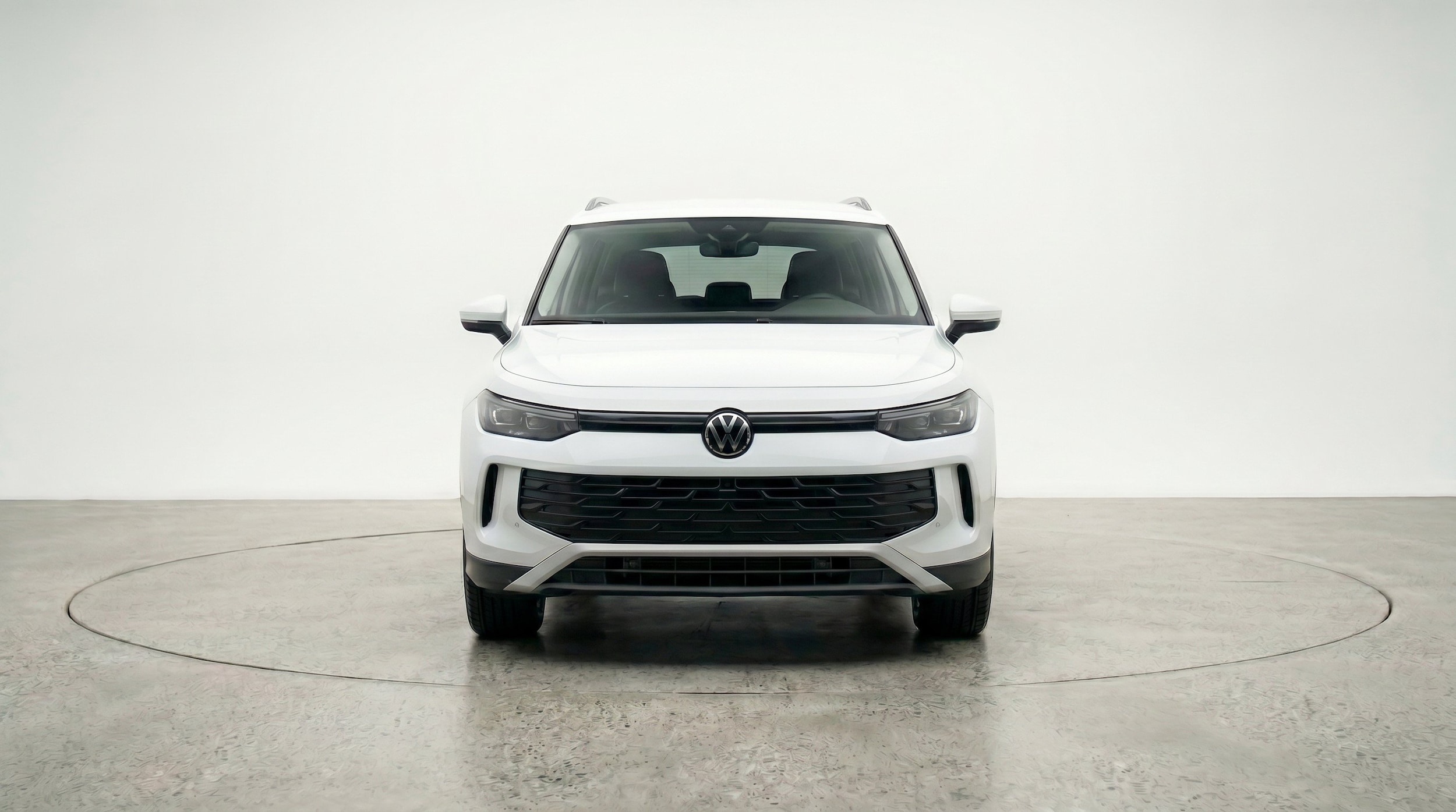 Thumbnail: 2026 Volkswagen Tiguan - 2