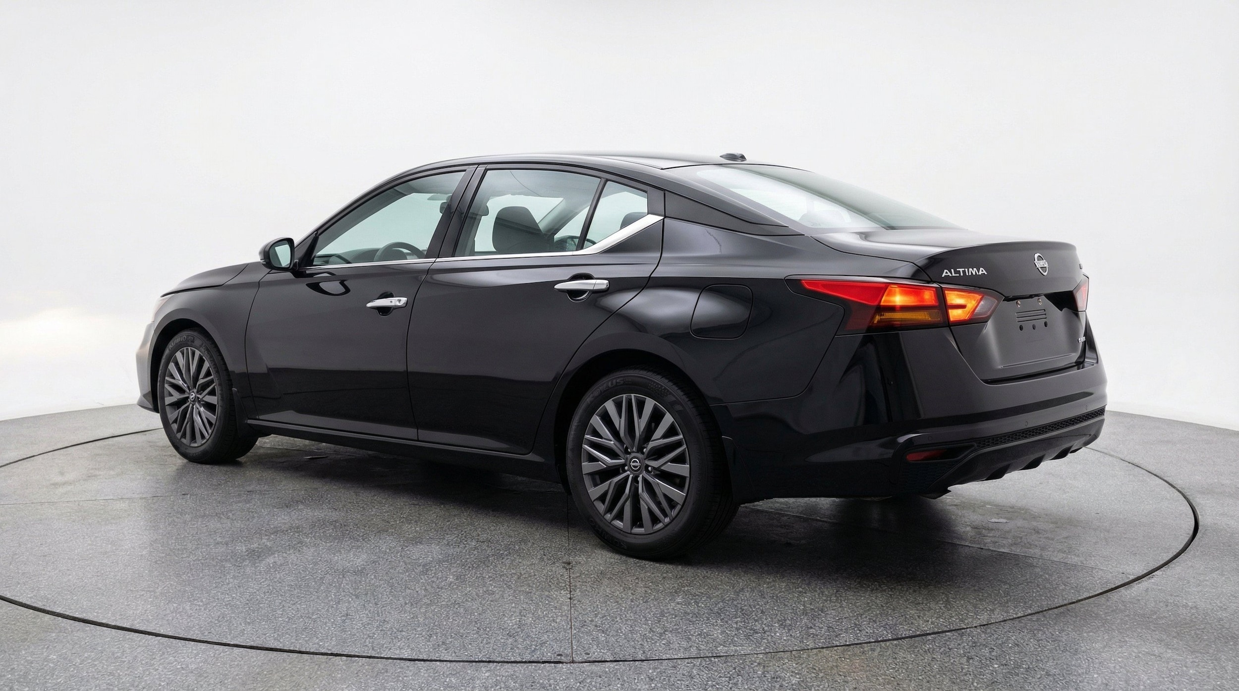 Thumbnail: 2025 Nissan Altima - 6