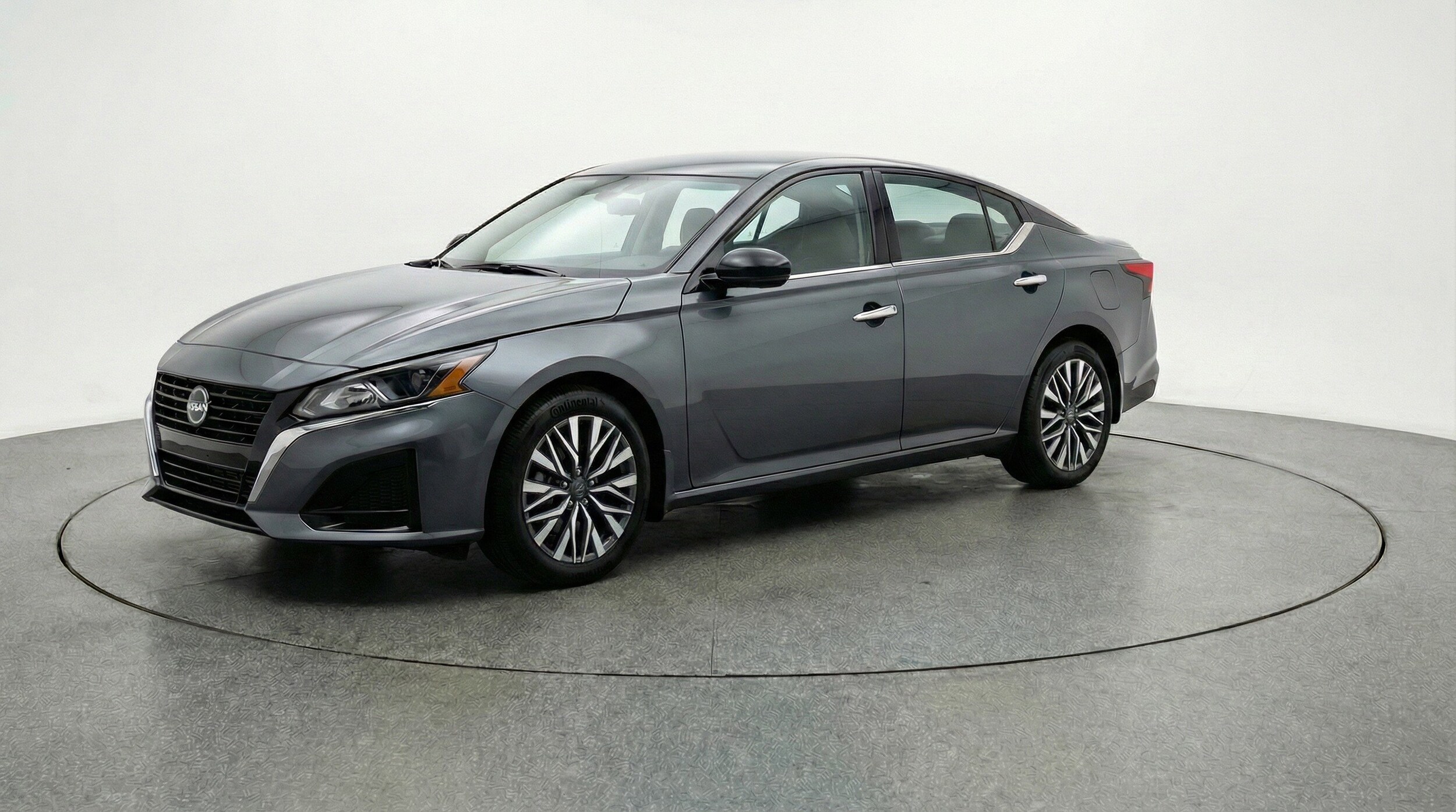 Thumbnail: 2025 Nissan Altima - 3