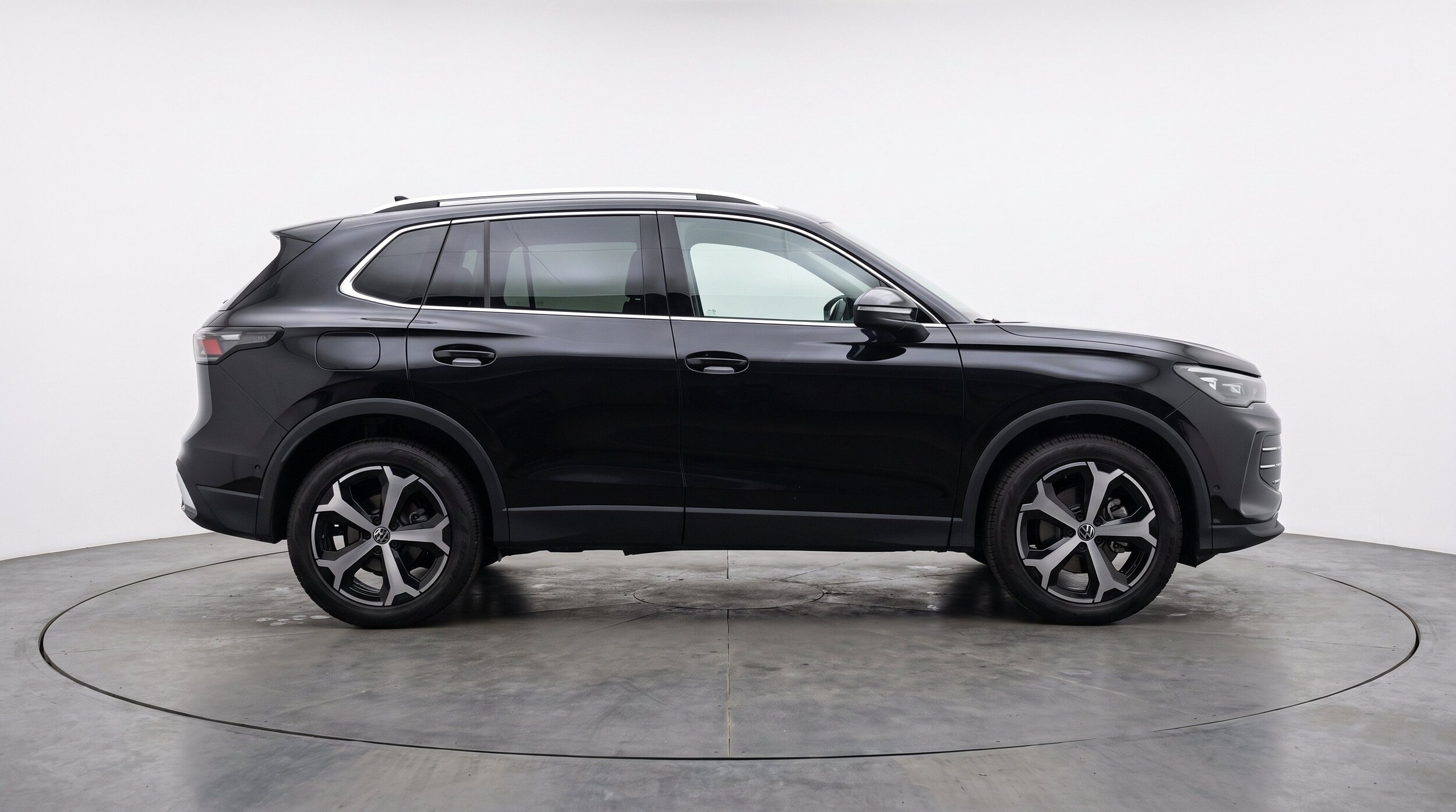 Thumbnail: 2026 Volkswagen Tiguan - 11